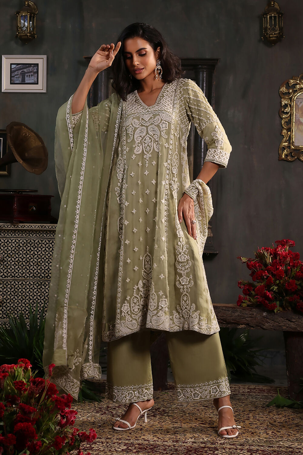 Light Green Organza Embroidered Kalidar Suit Set image number 0