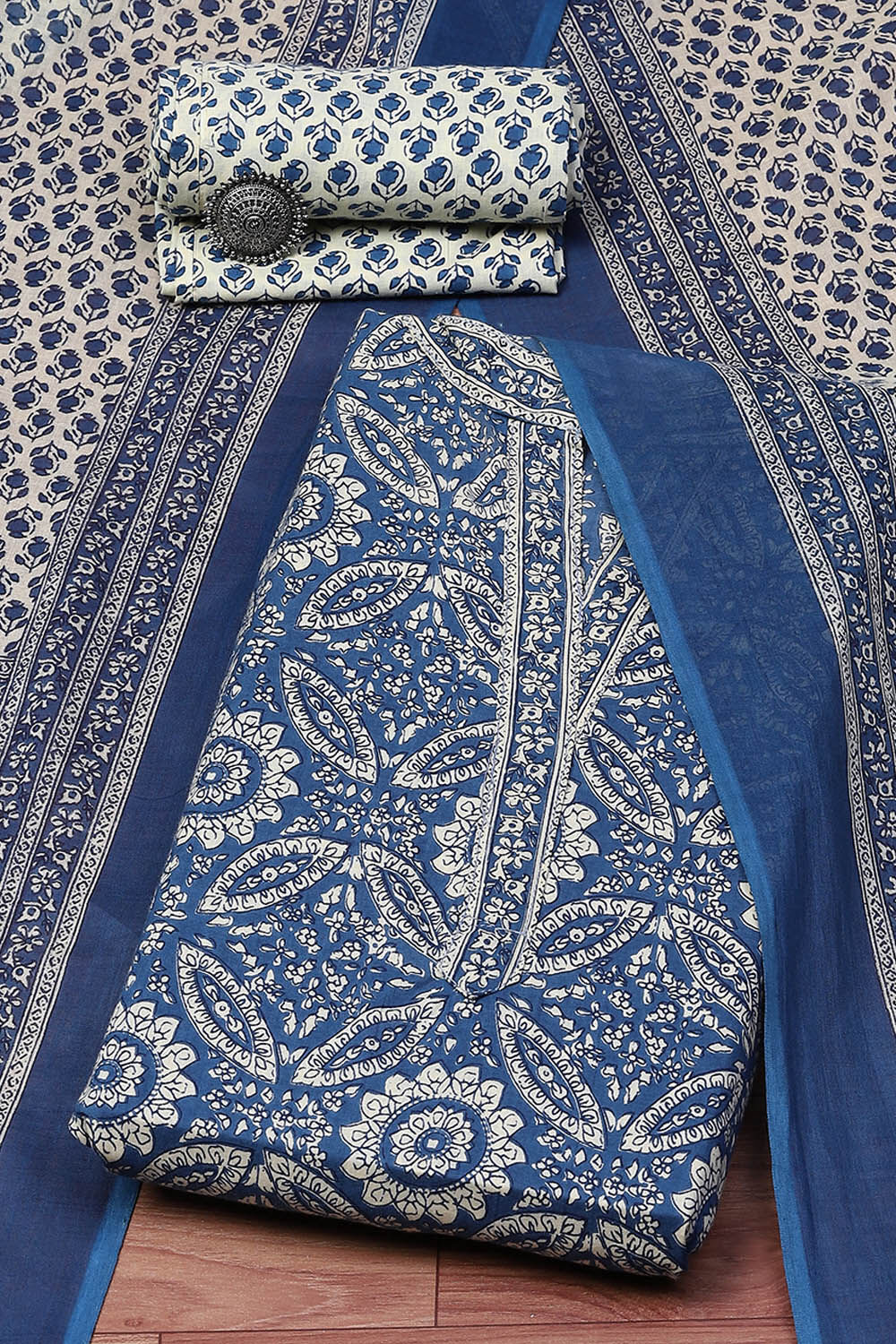 Blue Cotton Floral Screen Printed Unstitched Suit Set image number 0