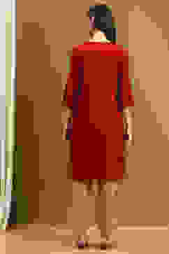 Deep Red Solid Gathered Straight Kurta image number 3