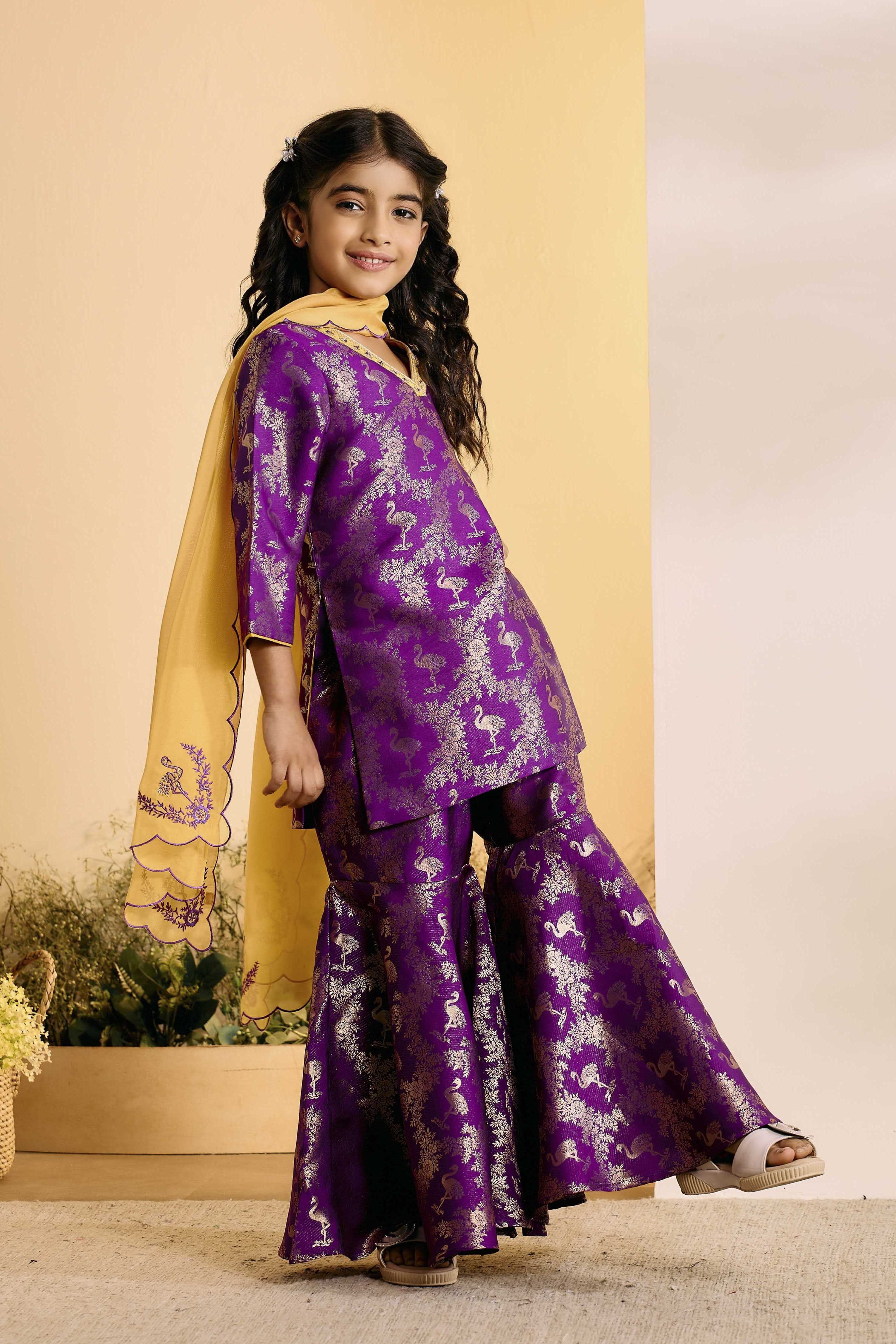 Purple Floral Printed Straight Kurta Set image number 5
