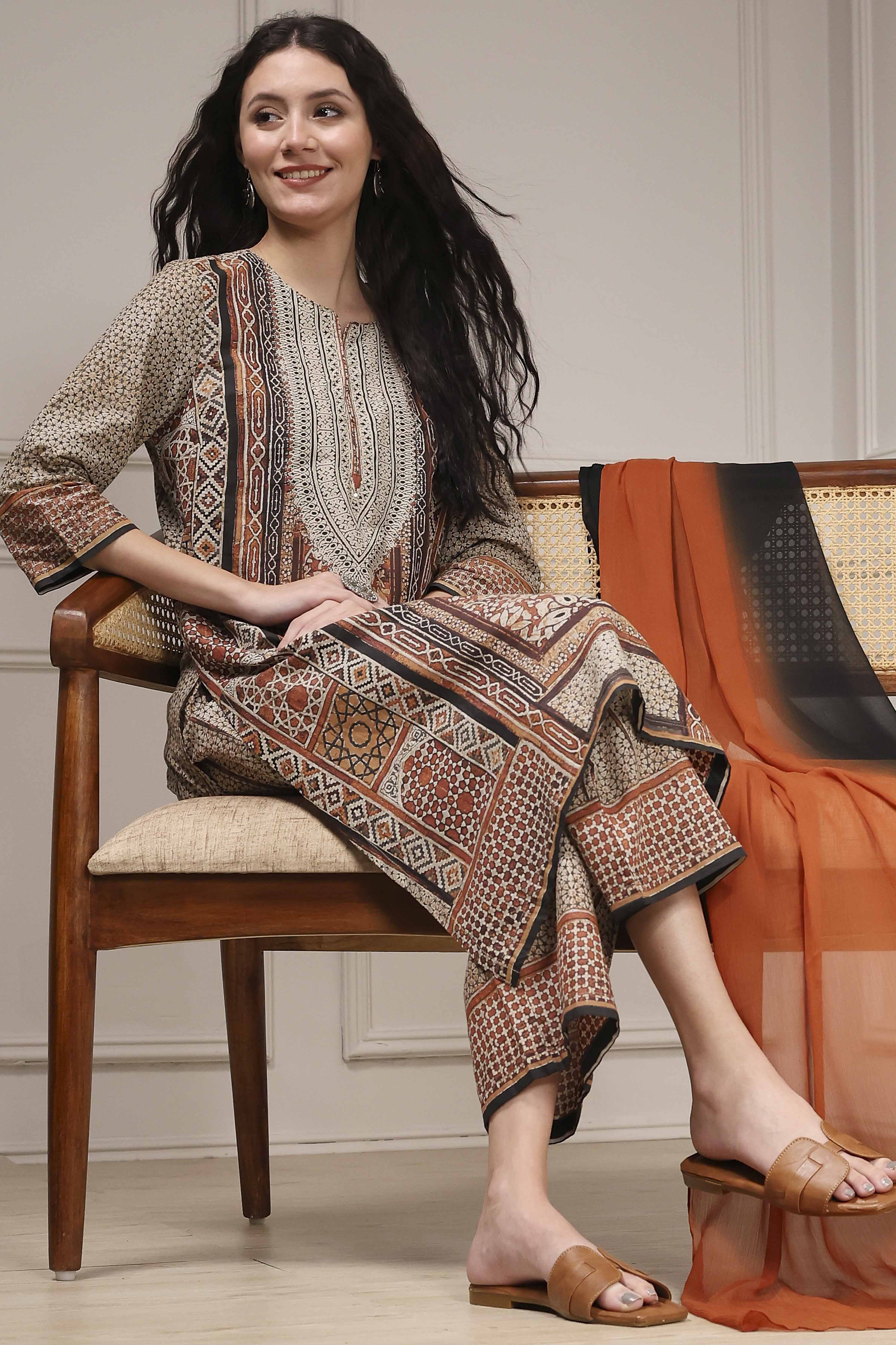 Brown Cotton Printed Straight Suit Set image number 0
