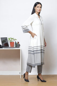 Off White Cotton Fusion Yarndyed Kurta Set image number 5