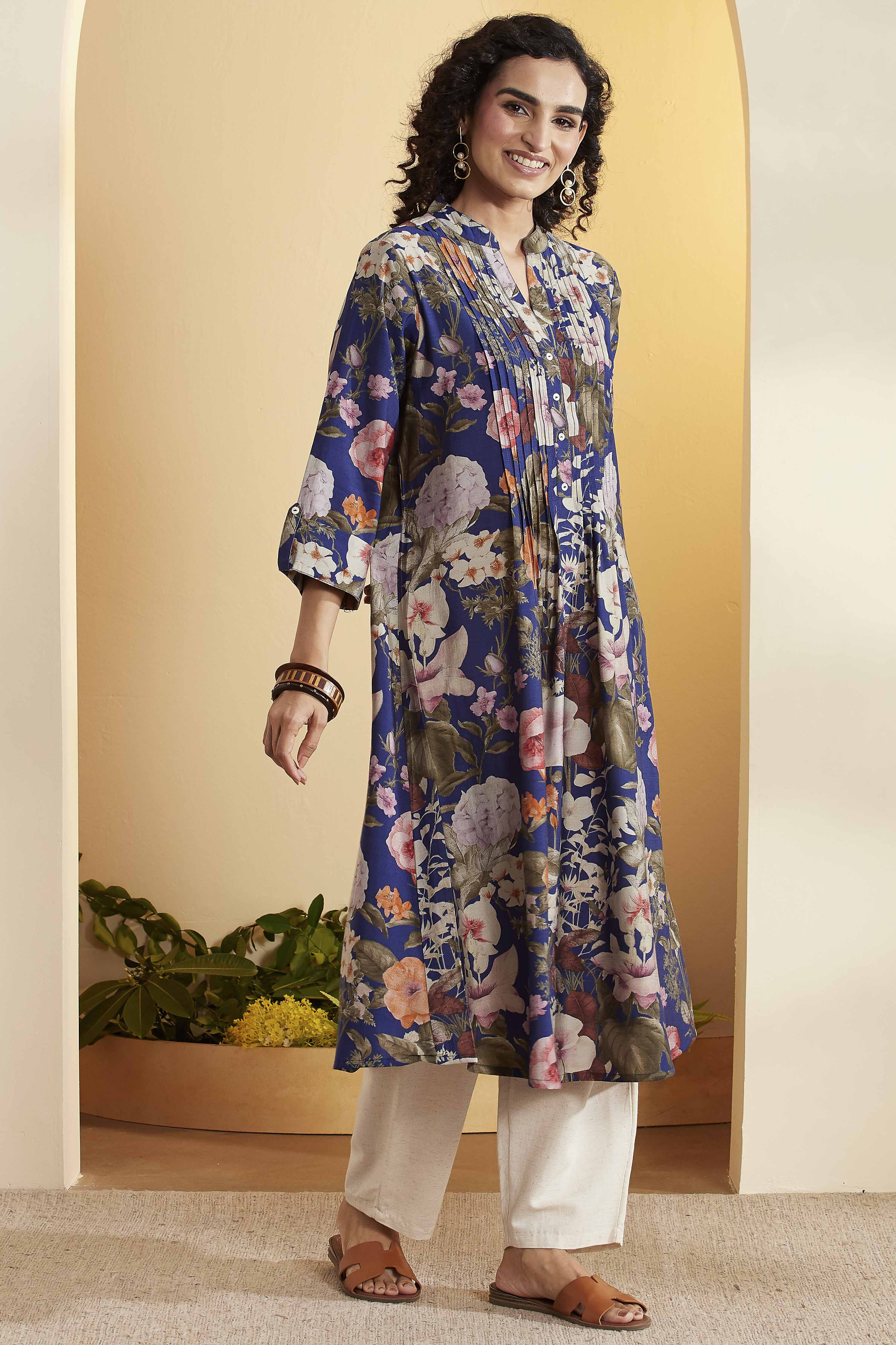 Blue Poly Viscose Straight Kurta image number 3