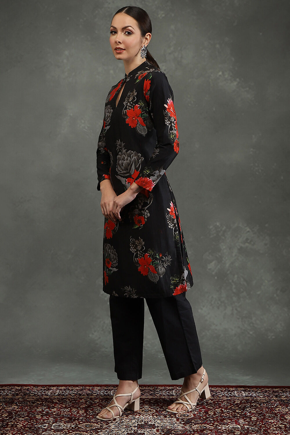 Rohit Bal Black Silk Chanderi Floral Printed Straight Kurta Set image number 3