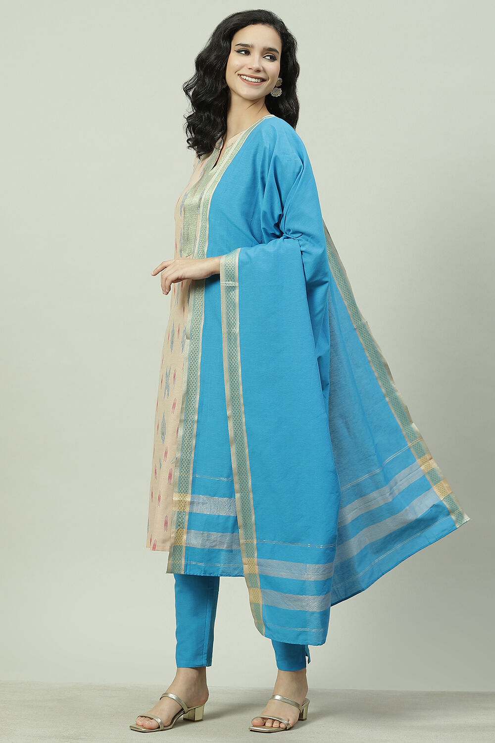 Blue Cotton Unstitched Suit Set image number 5