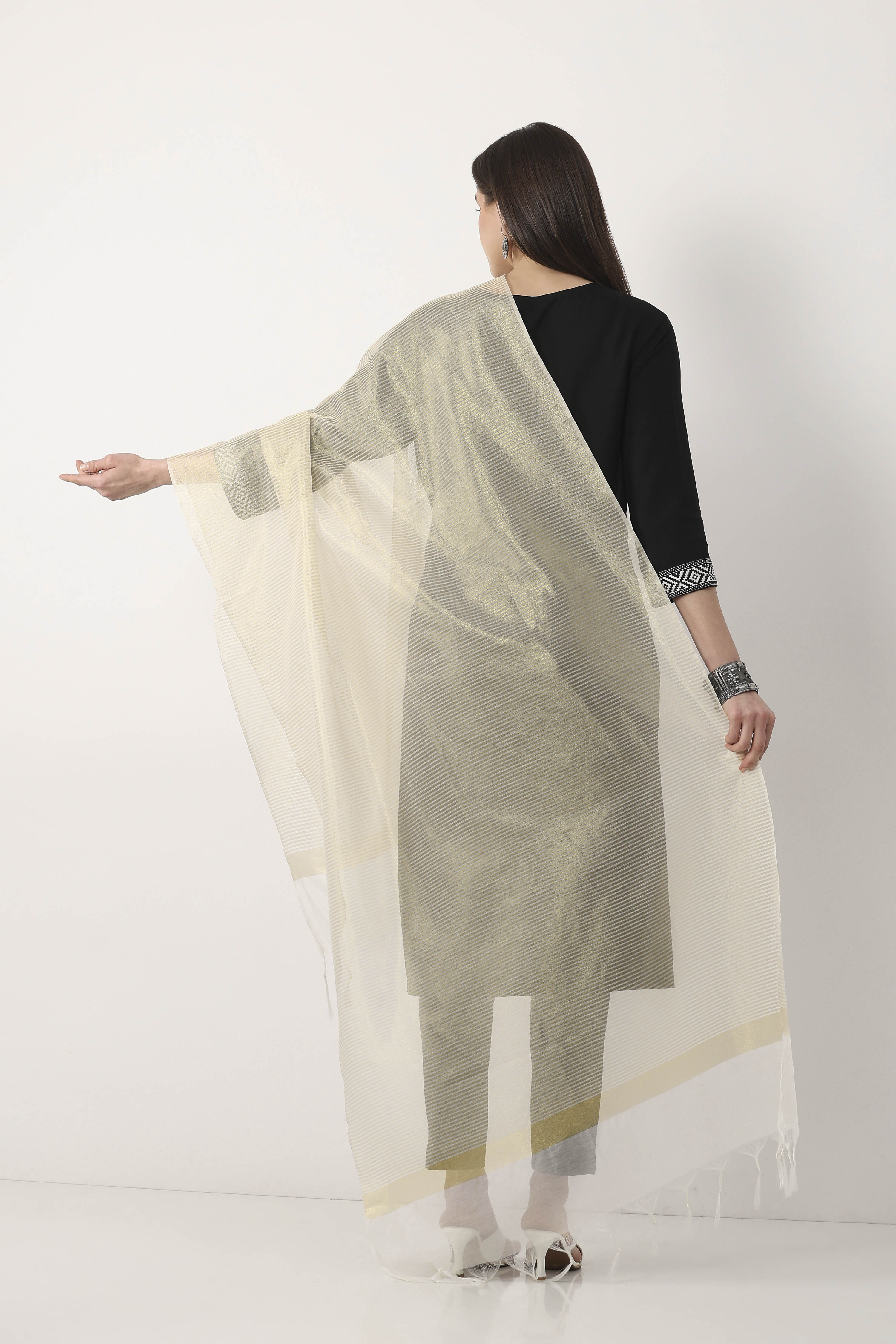 Gold Art Silk Dupatta image number 2