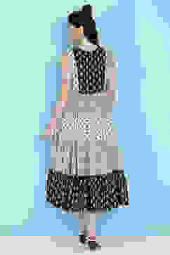 Black And White Cotton Fusion Wear Dress image number 5