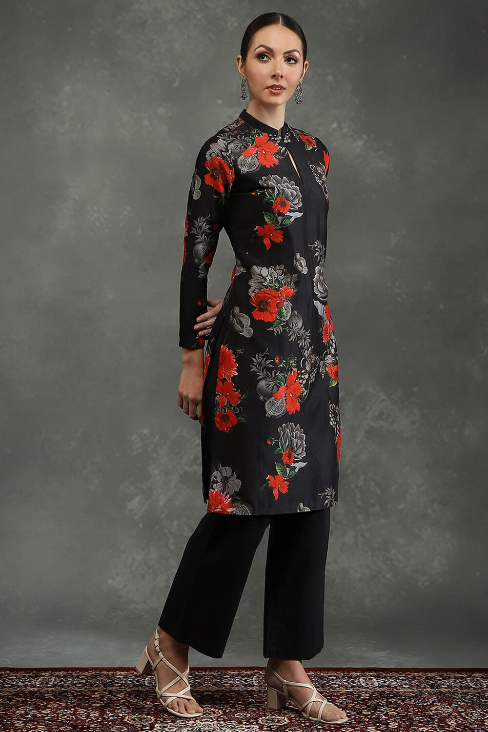 Rohit Bal Black Silk Chanderi Floral Printed Straight Kurta Set image number 5