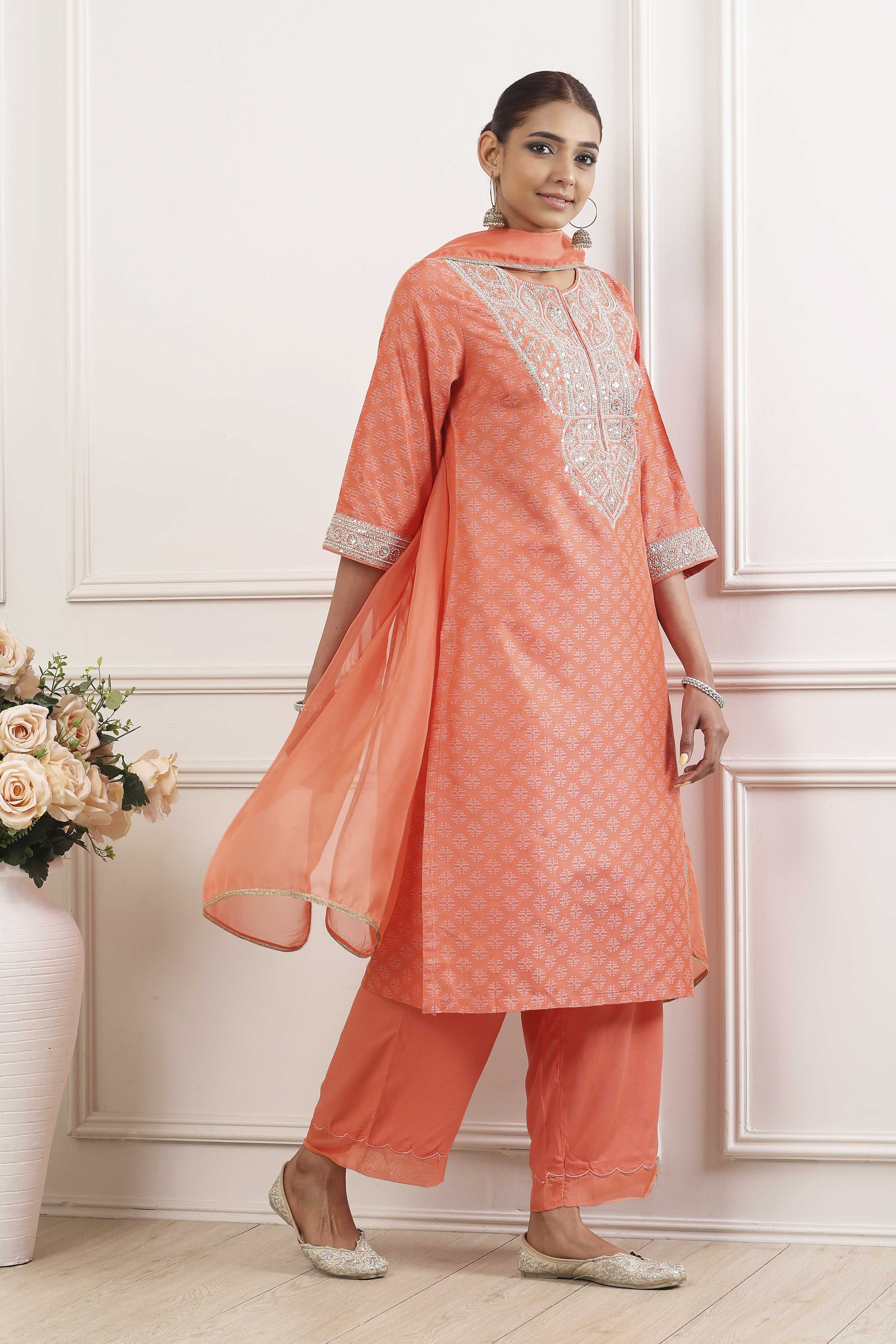 Coral Yarn-Dyed Straight Suit Set image number 5