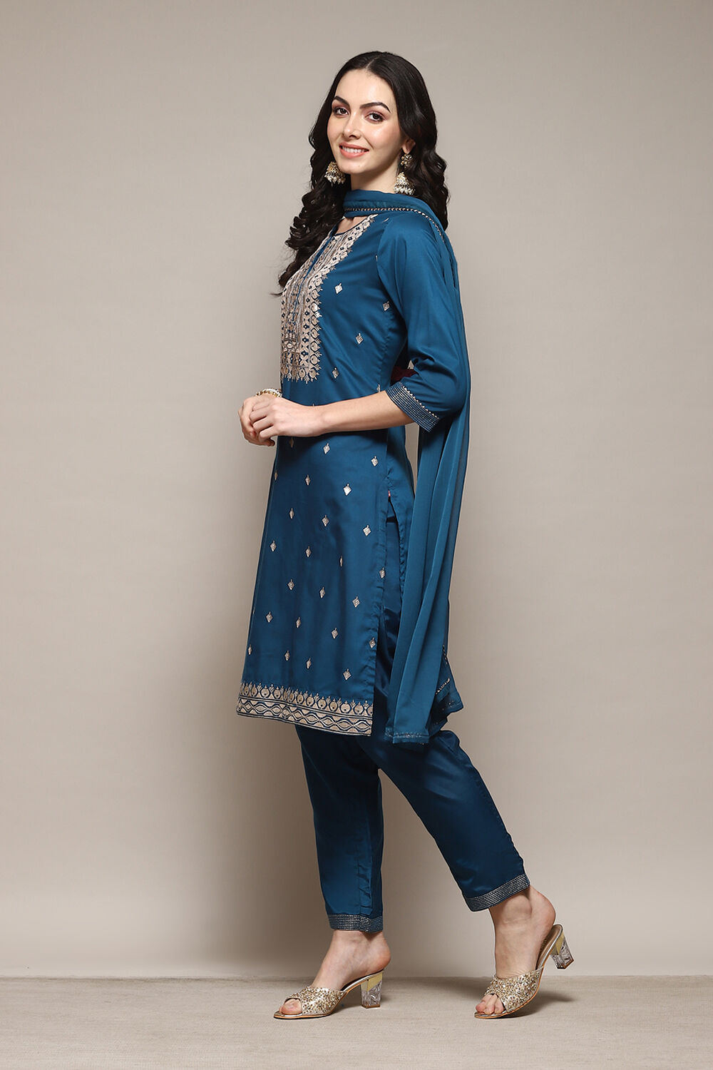Teal Straight Kurta Pant Suit Set image number 5
