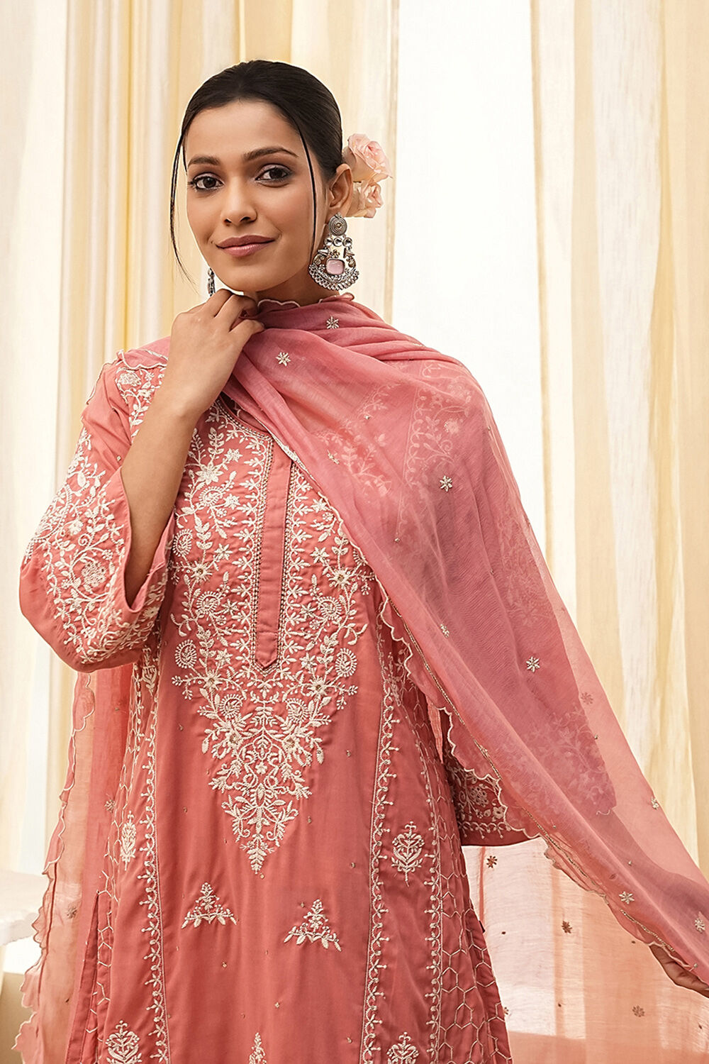 Pink Cotton Blend Embroidered Straight Suit Set image number 0