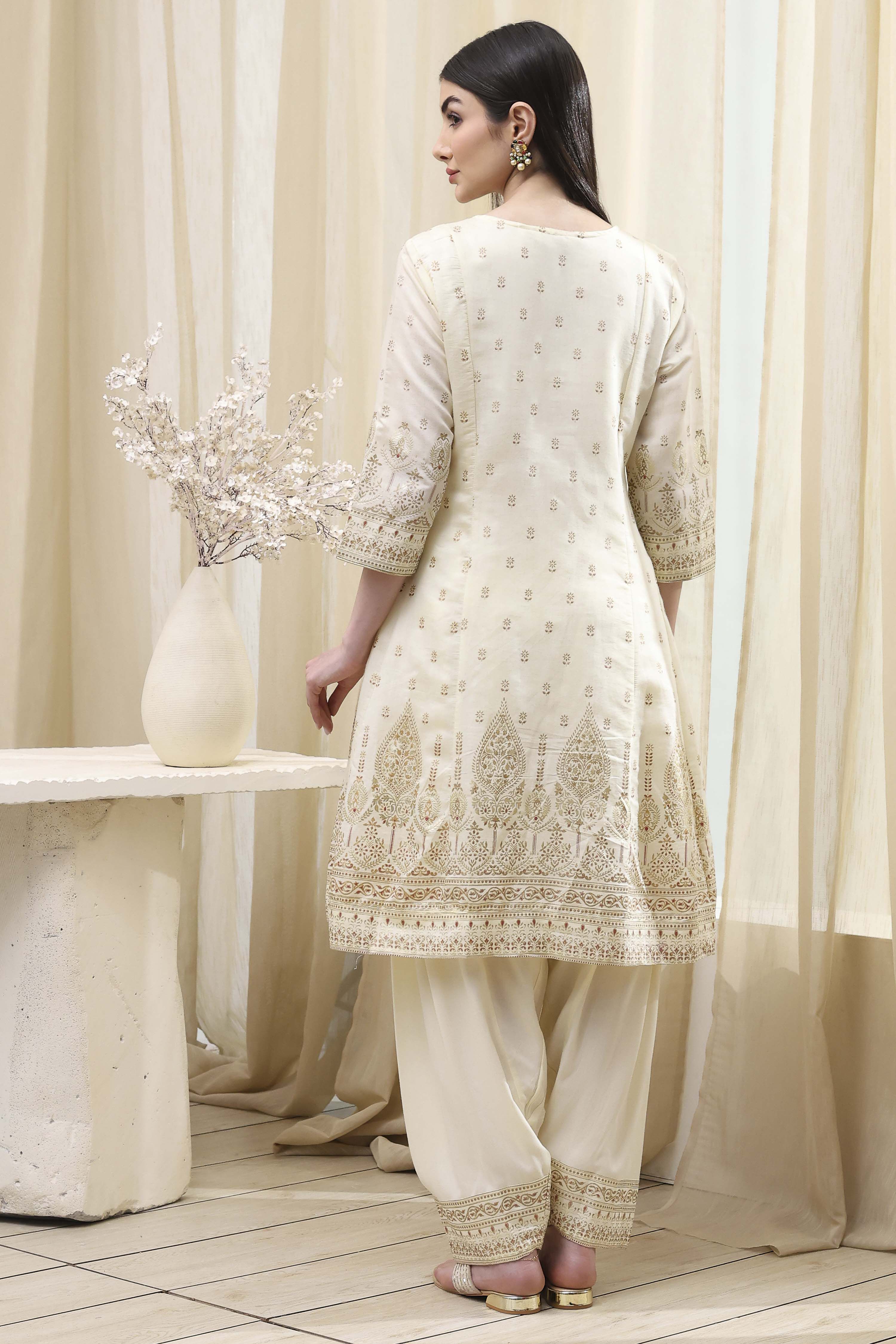 Sap Green Poly Viscose Straight Kurta Salwar Pant Suit Set image number 4