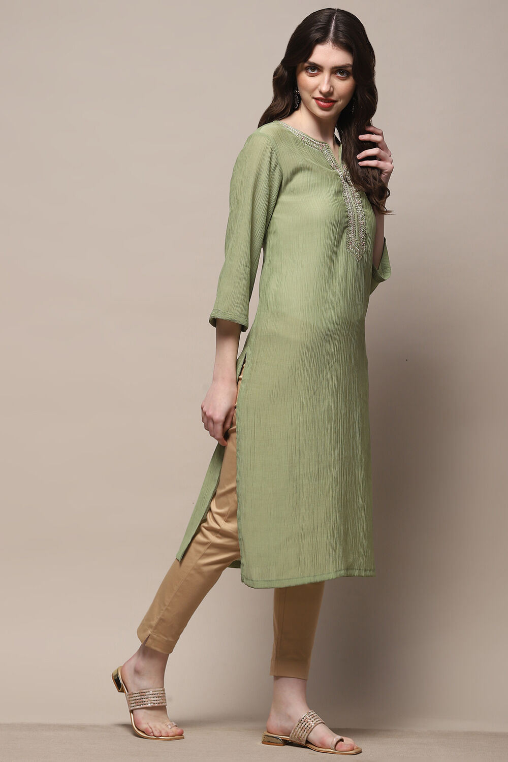 Pista Green Solid Straight Classic Kurta image number 4