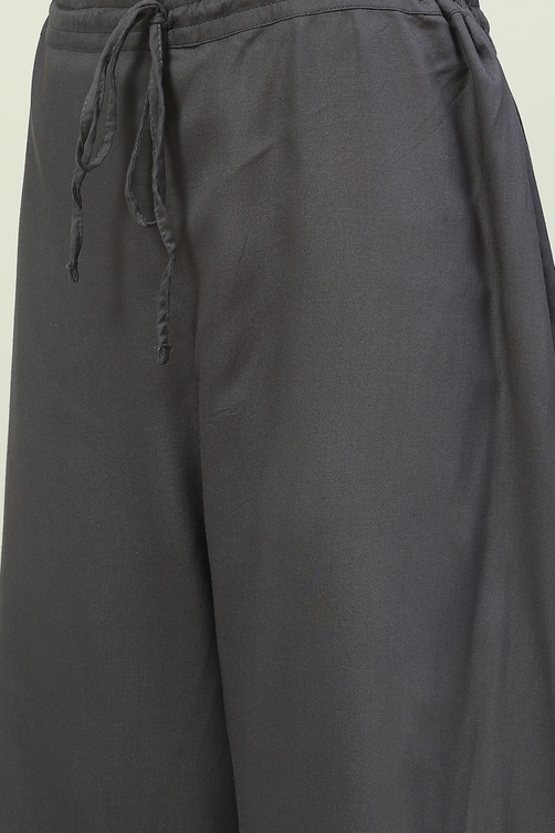 Blue LIVA Straight Kurta Palazzo Suit Set image number 2