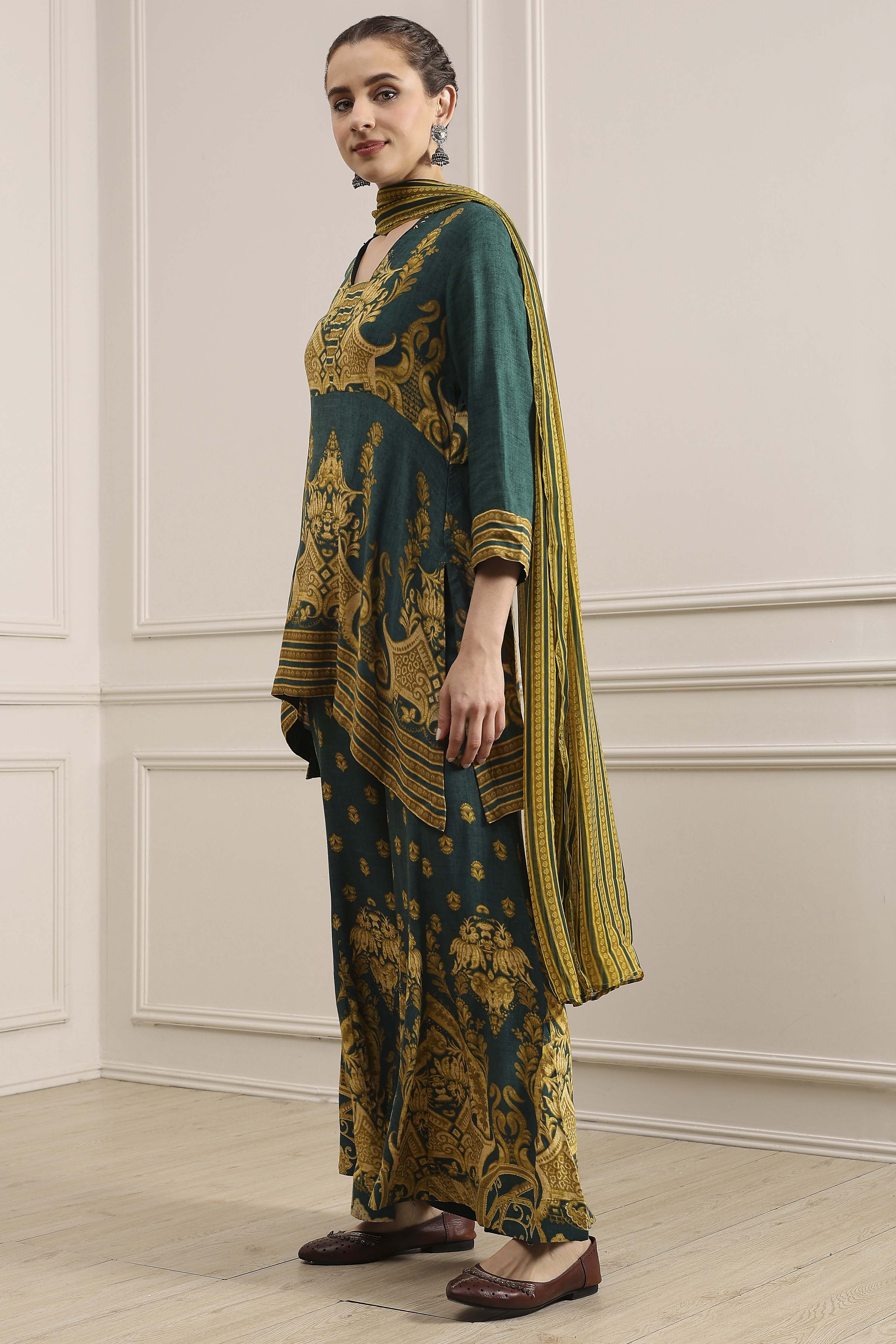 Green Printed Straight Sharara Suit Set image number 3