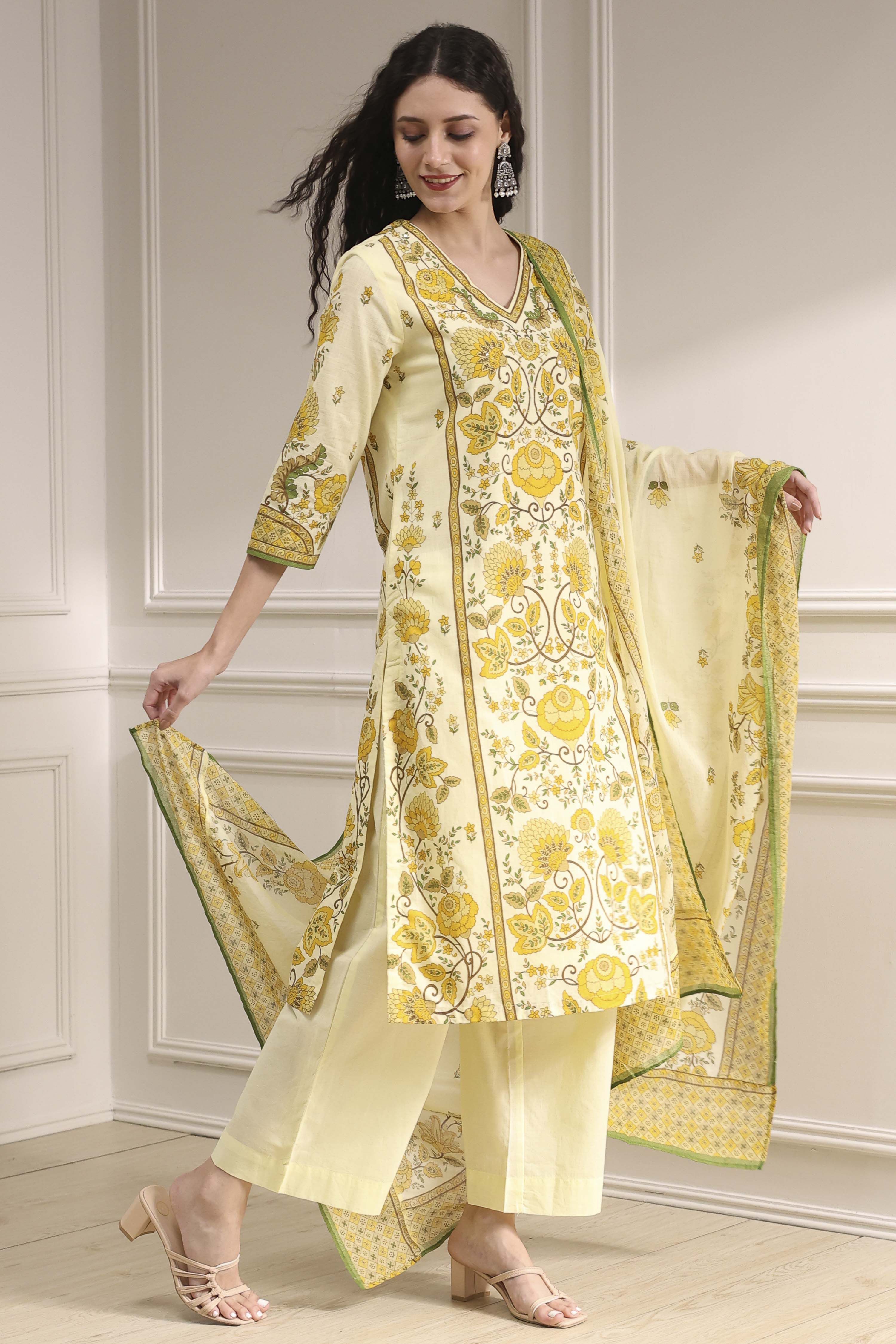 Cream-Colored Cotton Printed Straight Suit Set image number 5