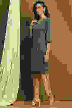 Bottle Green Solid Gathered Straight Kurta image number 2