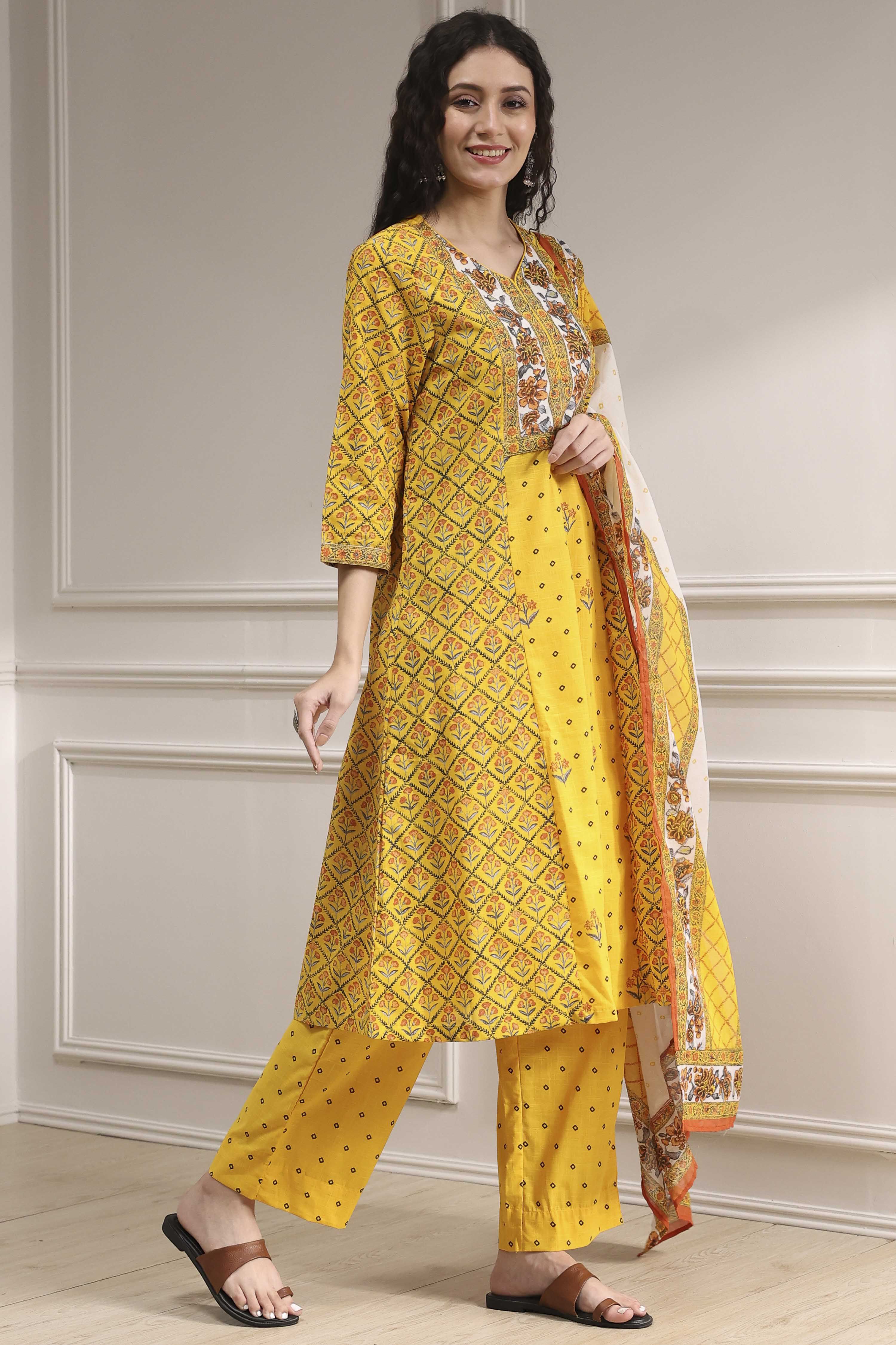 Beige Cotton Printed A-Line Suit Set image number 5