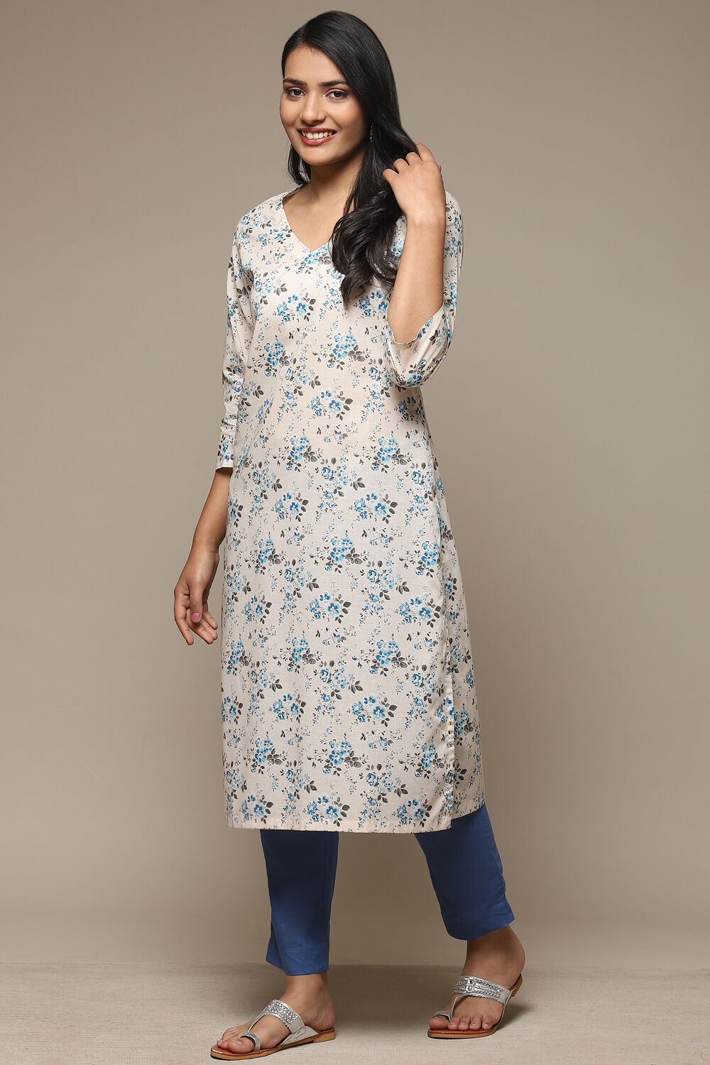 Cream Cotton A-Line Printed Kurta image number 2