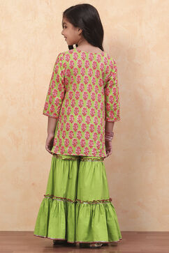 Green Cotton Floral Printed Straight Suit Set image number 4