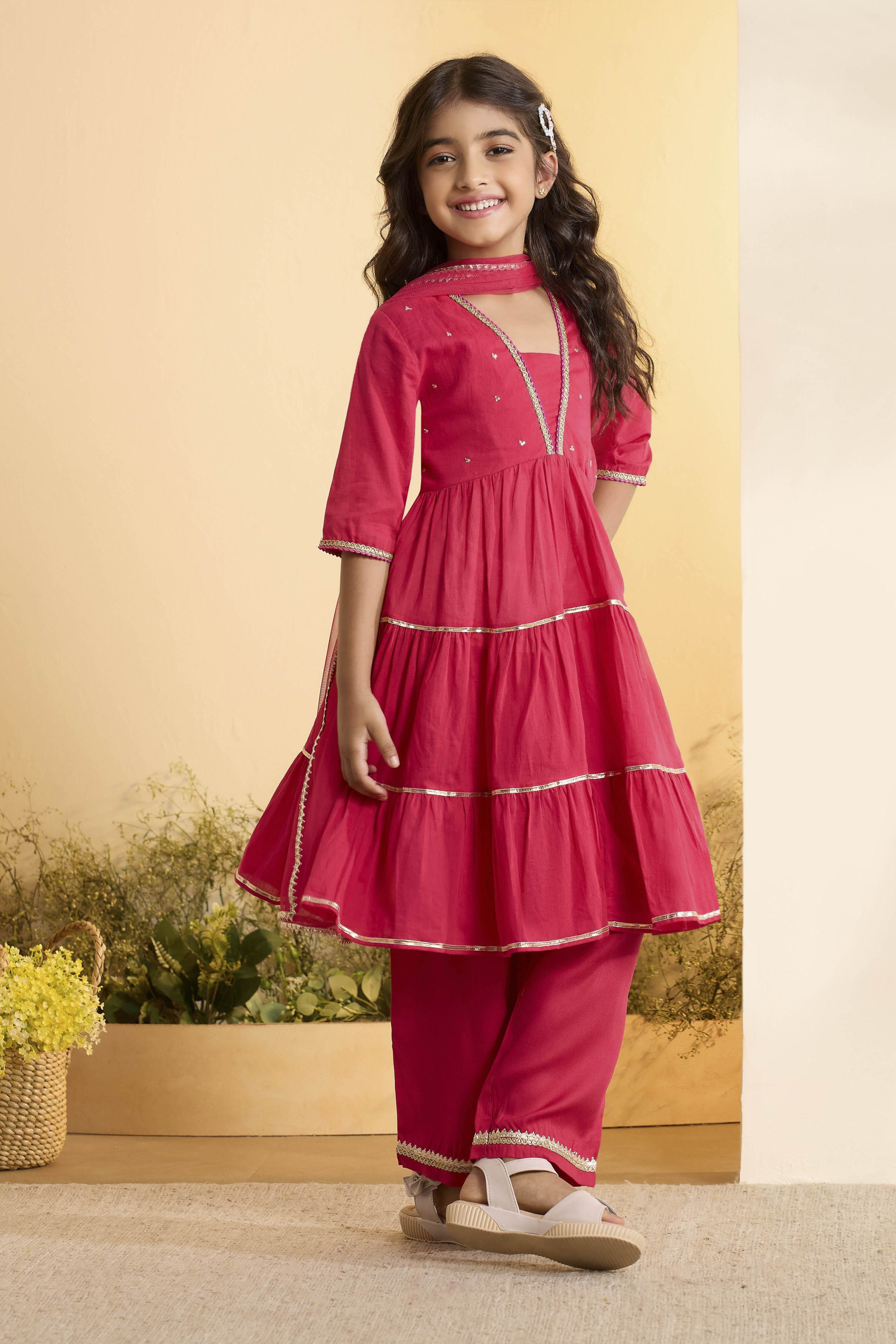 Red Cotton Floral Tiered Kurta Set image number 5