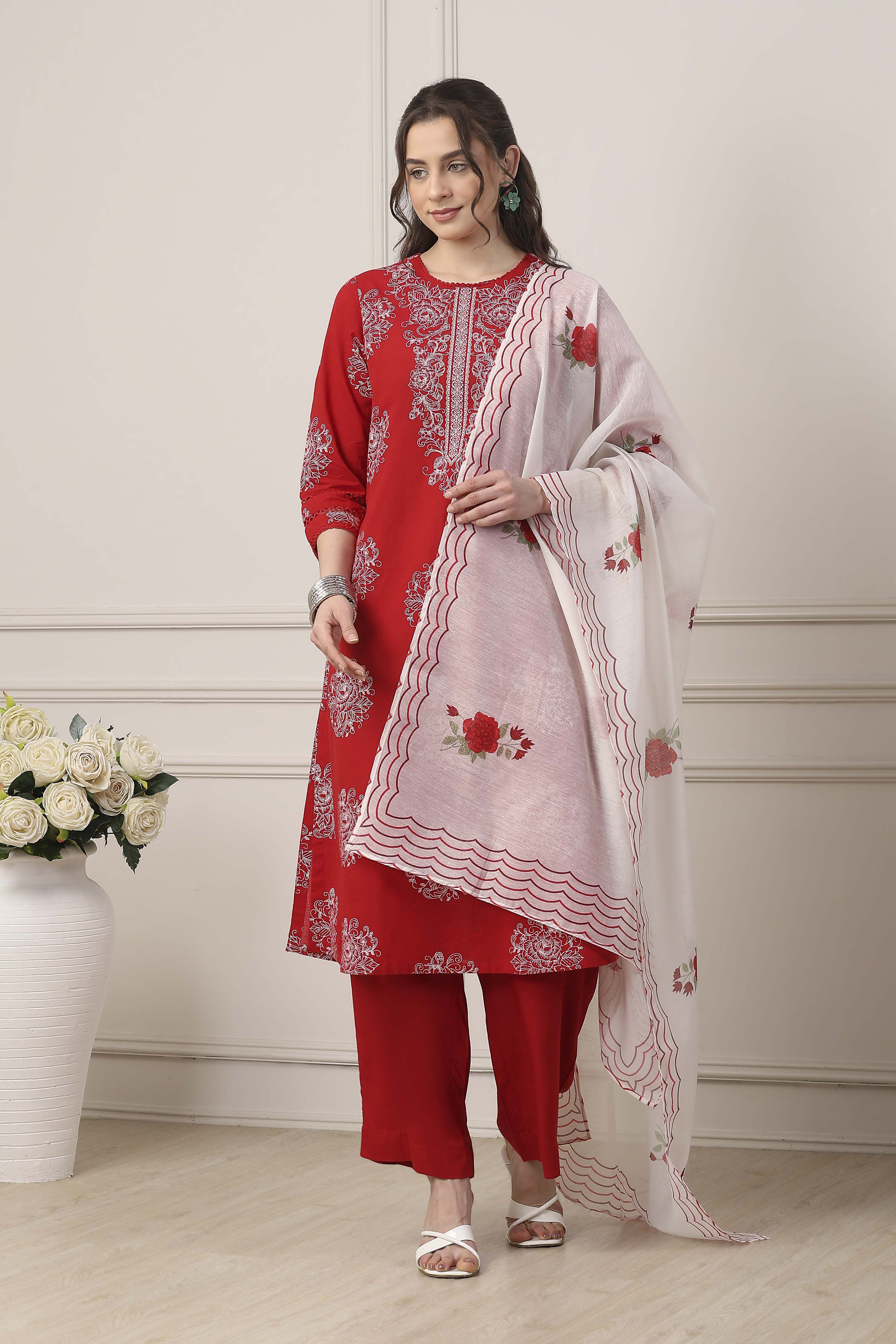 Red Cotton Floral Motifs Straight Suit Set image number 6