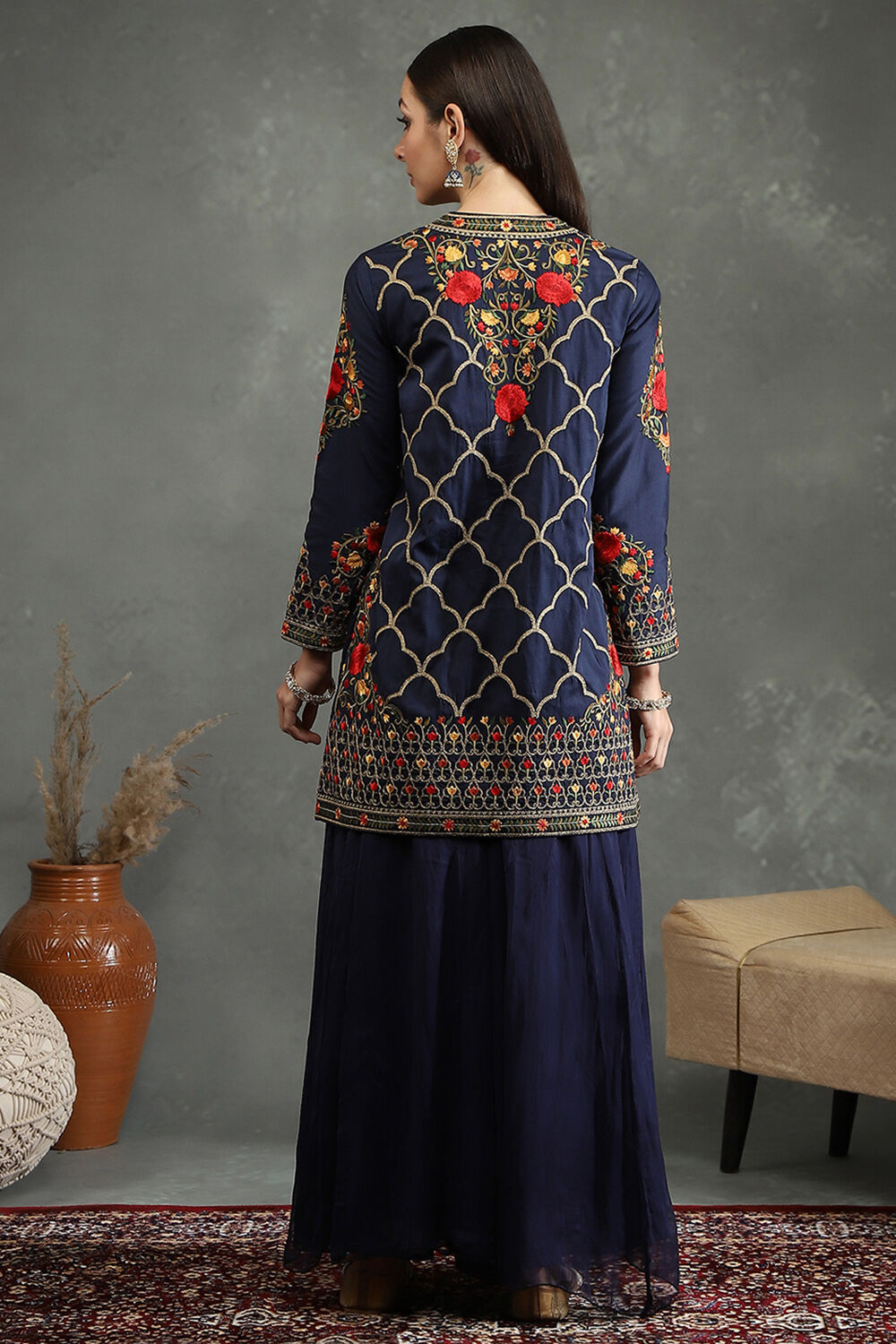 Blue Silk Chanderi Floral Straight Suit Set image number 4