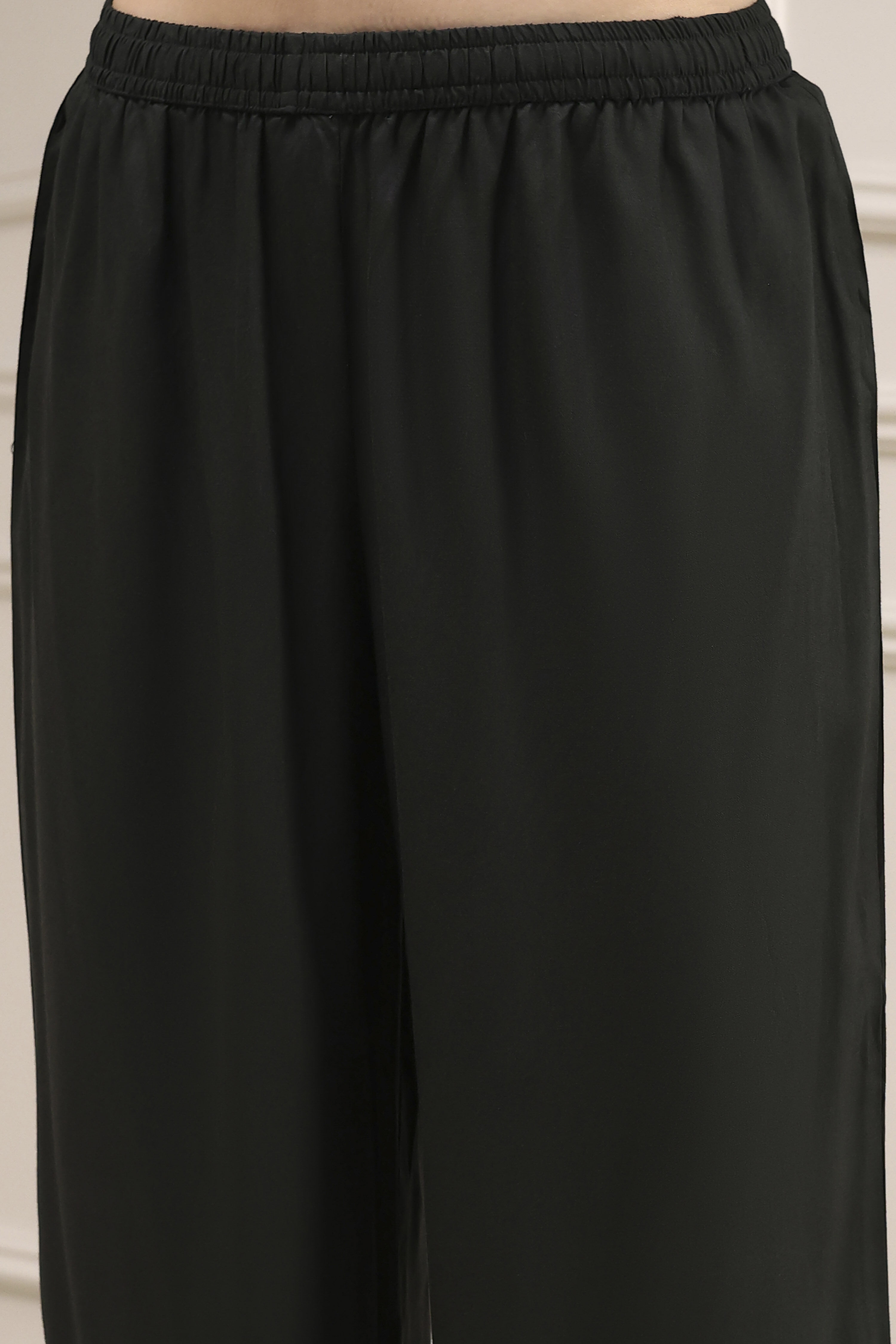 Charcoal Black Printed Gathered Suit Set image number 2