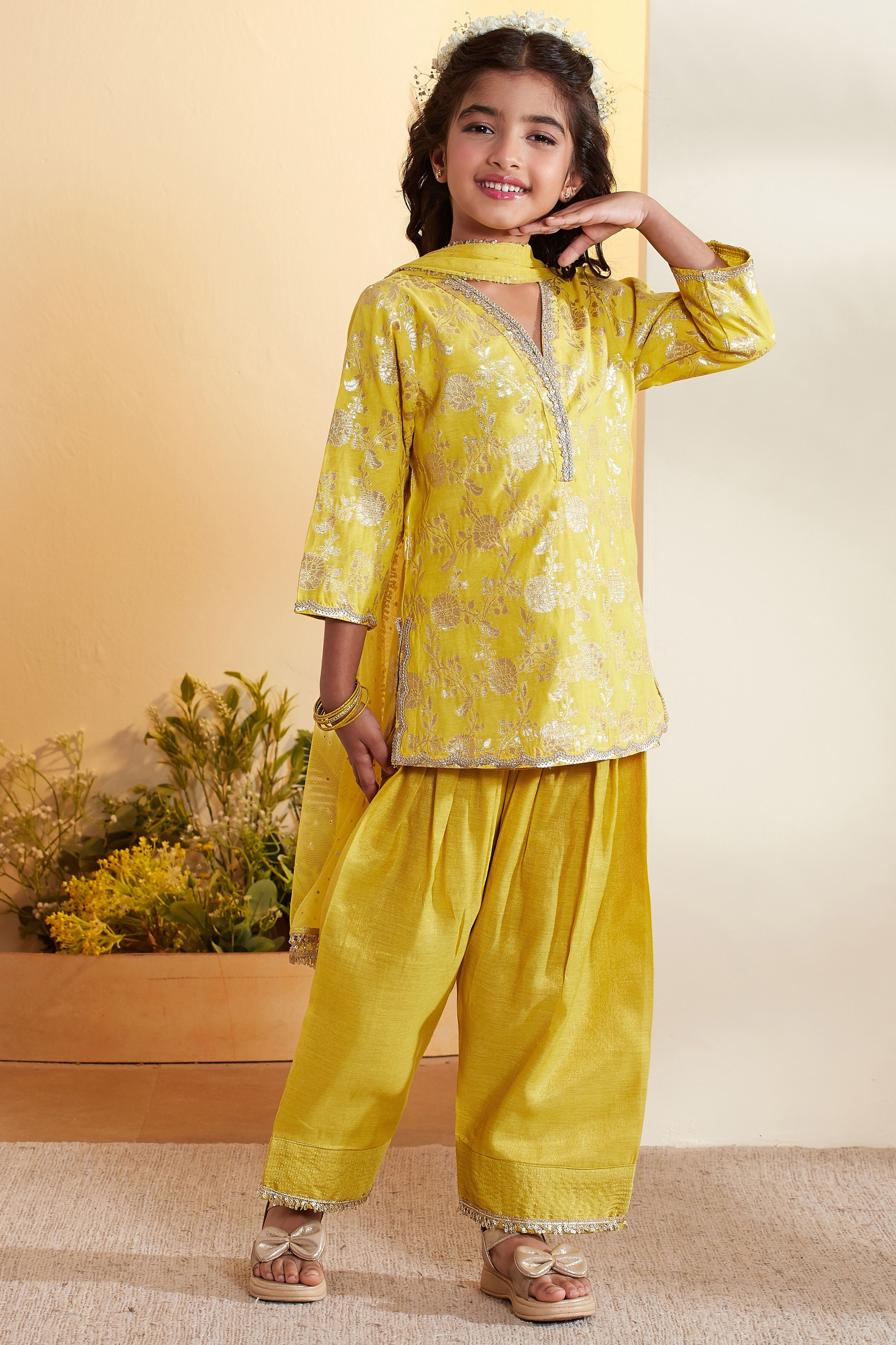 Yellow Floral Motifs Yarndyed Straight Kurta Set image number 4