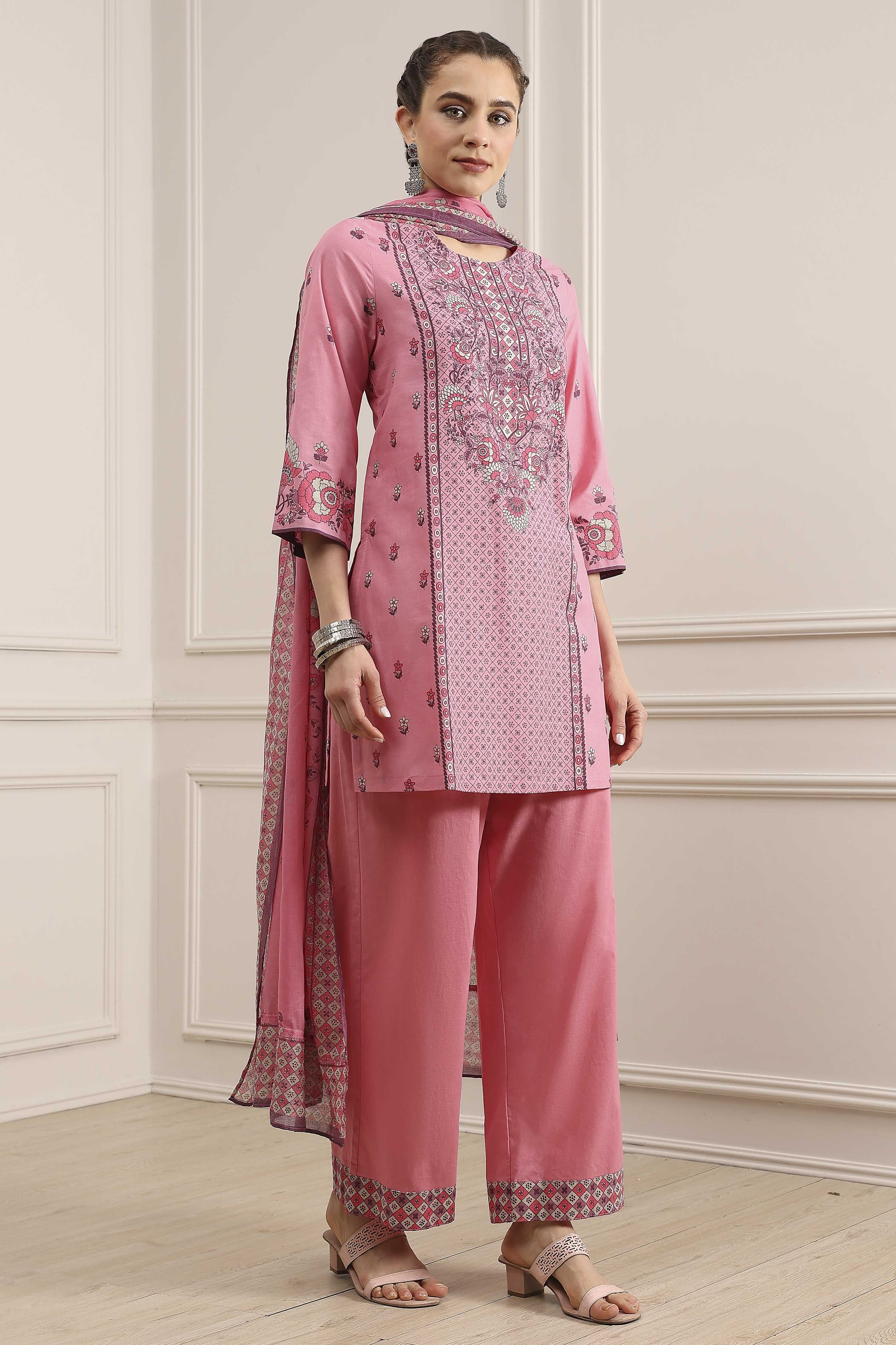 Light Pink Cotton Straight Suit Set image number 5