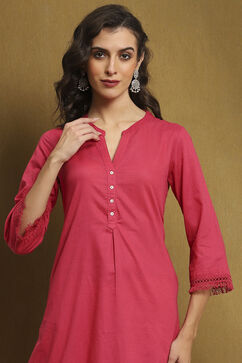 Pink Cotton Blend Solid Straight Kurta image number 1