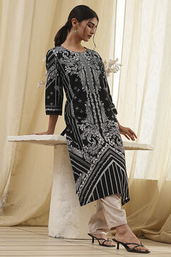 Black Pure Cotton Printed Straight Kurta image number 0