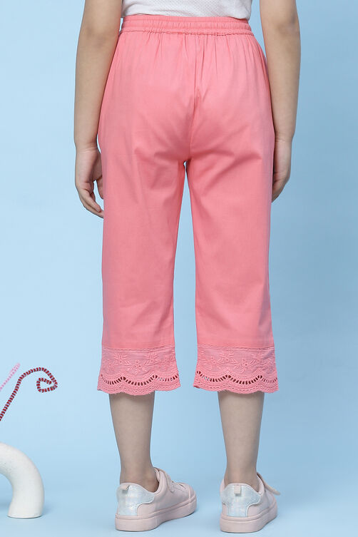 Blush Pink Cotton Solid Capri Pant image number 4