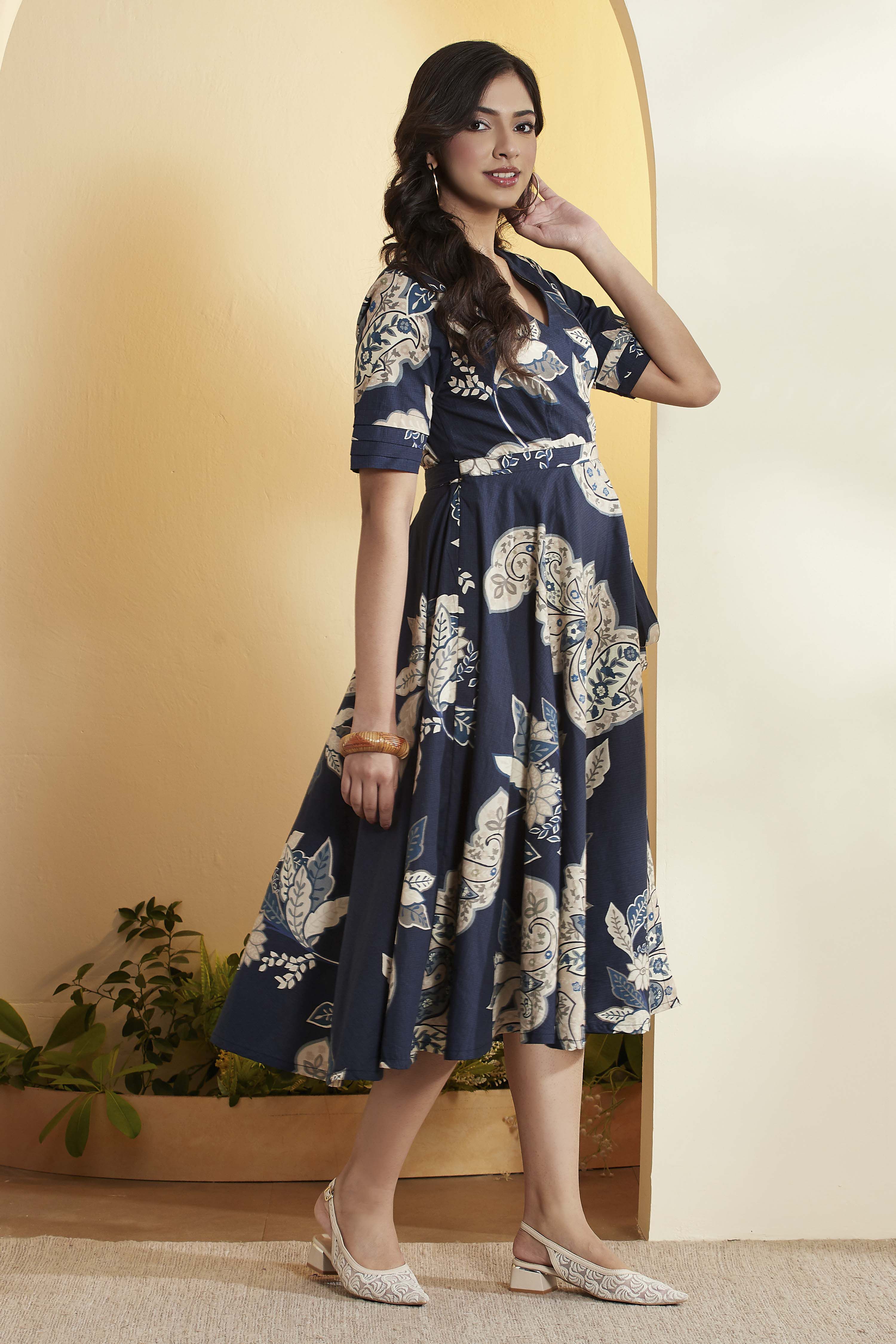 Blue Cotton Asymmetric Dress image number 3
