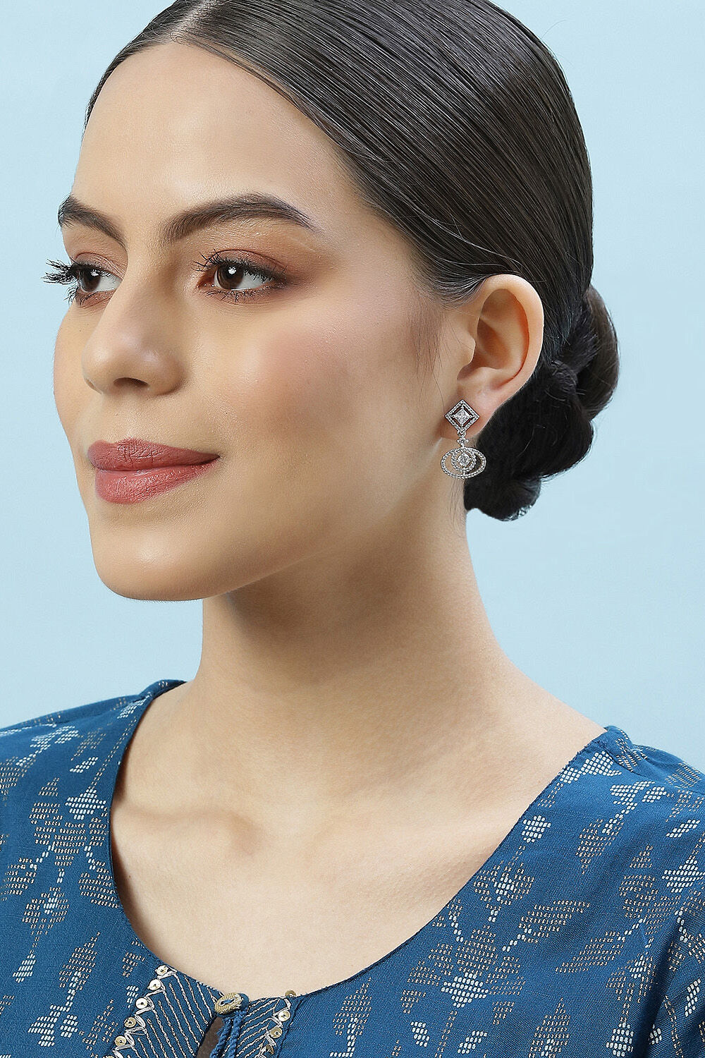 White Brass Earrings image number 3