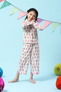 Off White & Pink Cotton Printed Sleepwear image number 0