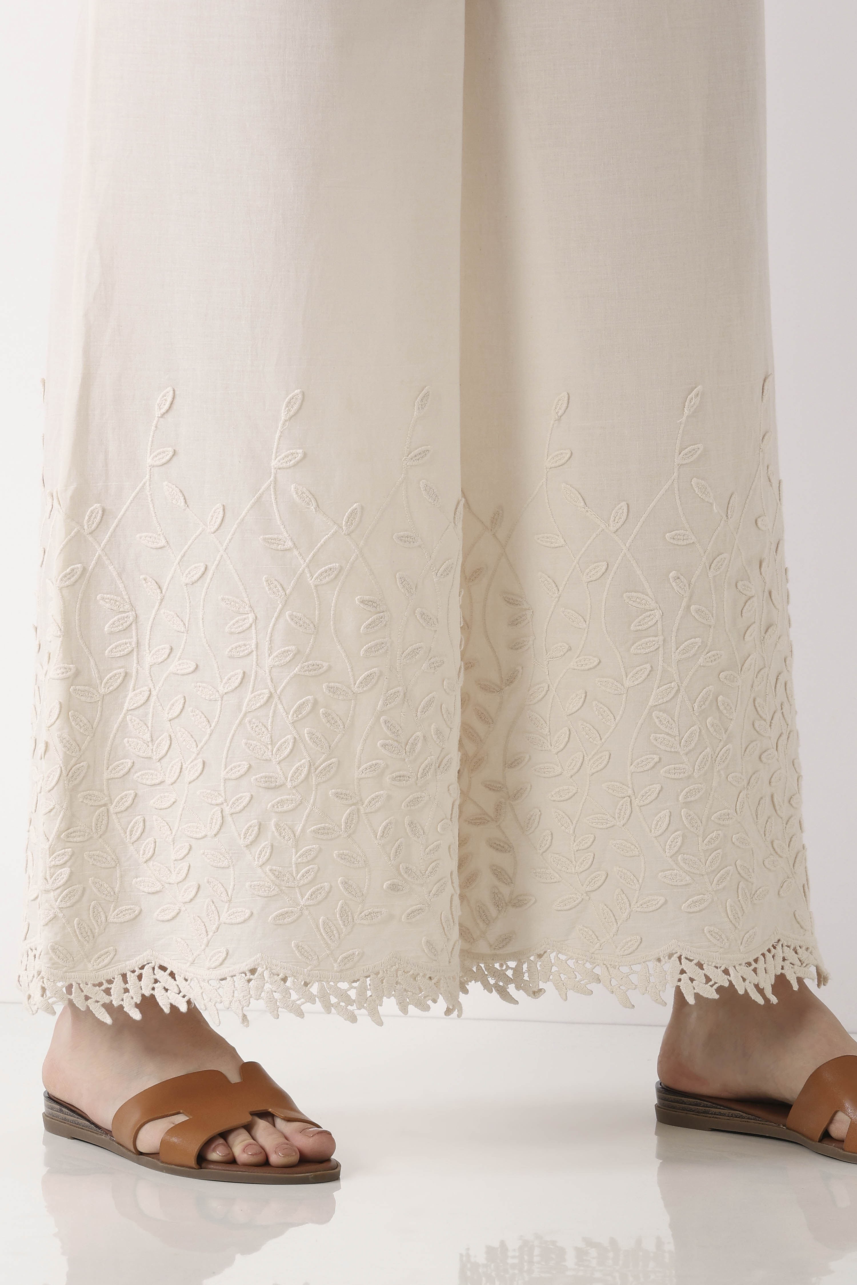 Off White Cotton Flared Palazzos image number 7