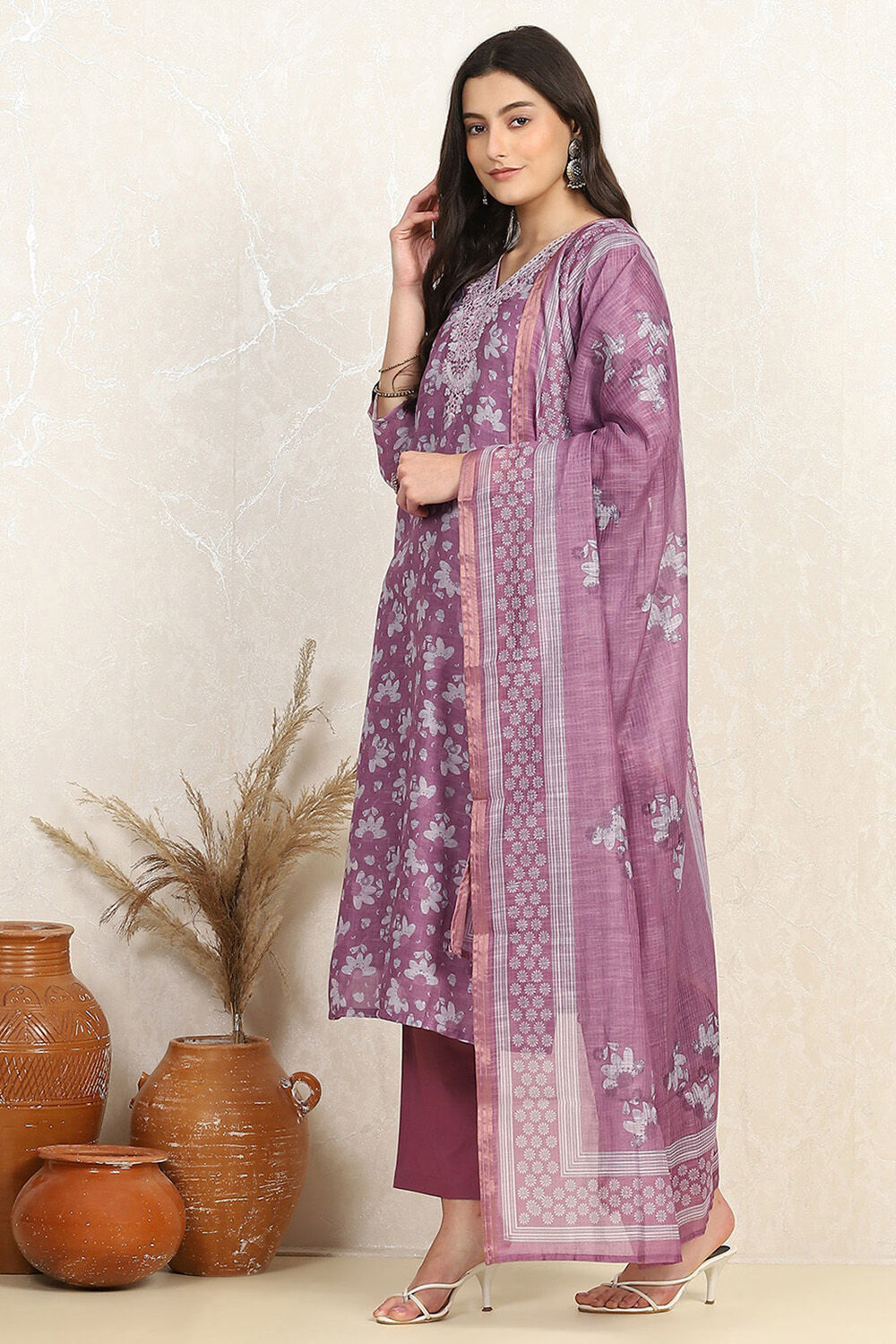 Mauve Linen Digital Print Unstitched Suit Set image number 4