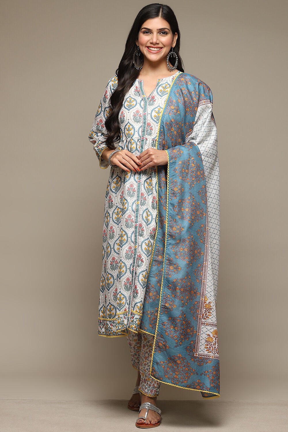 White Cotton Blend Gathered Kurta Suit Set