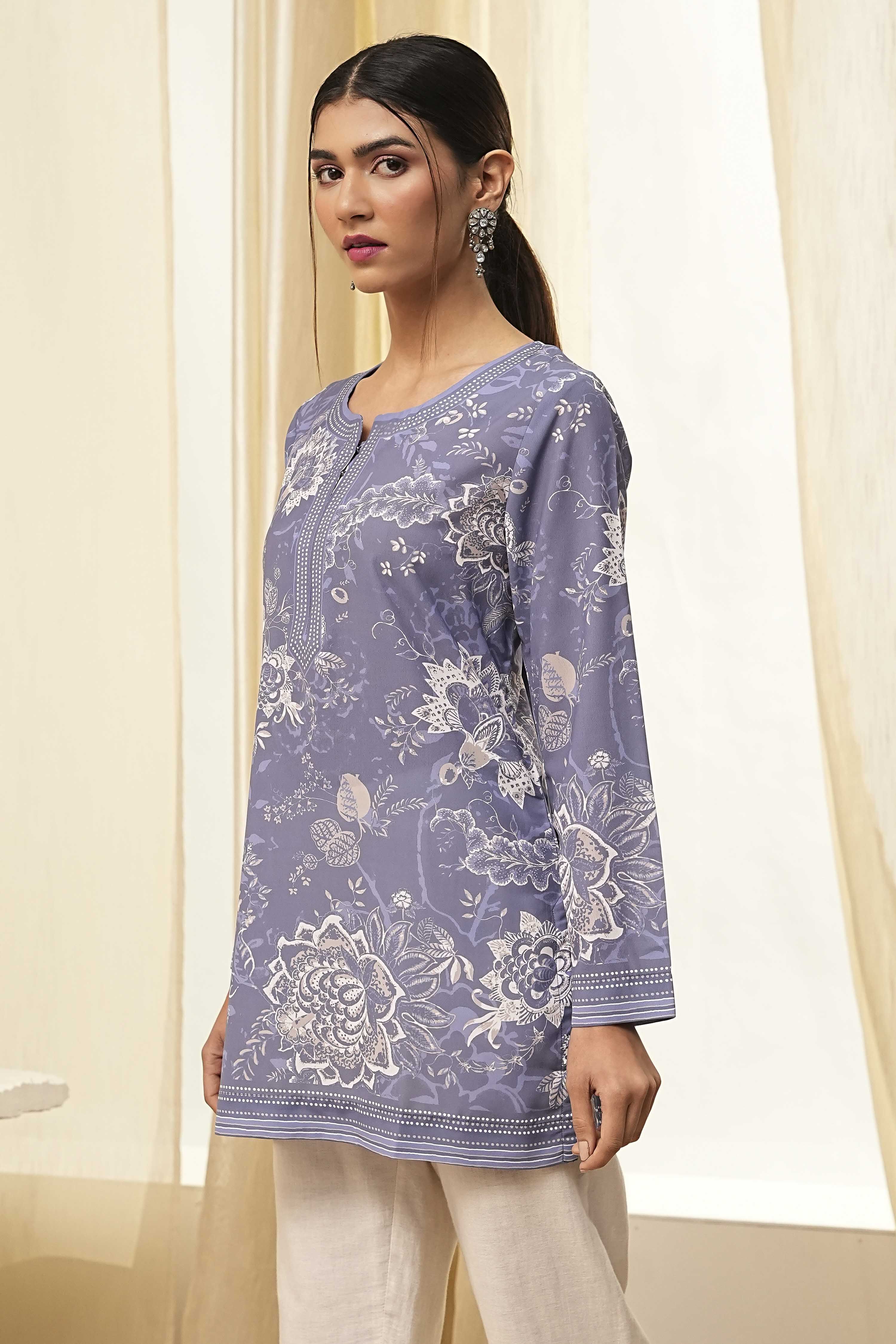 Blue Floral Printed Short Straight Kurta image number 2