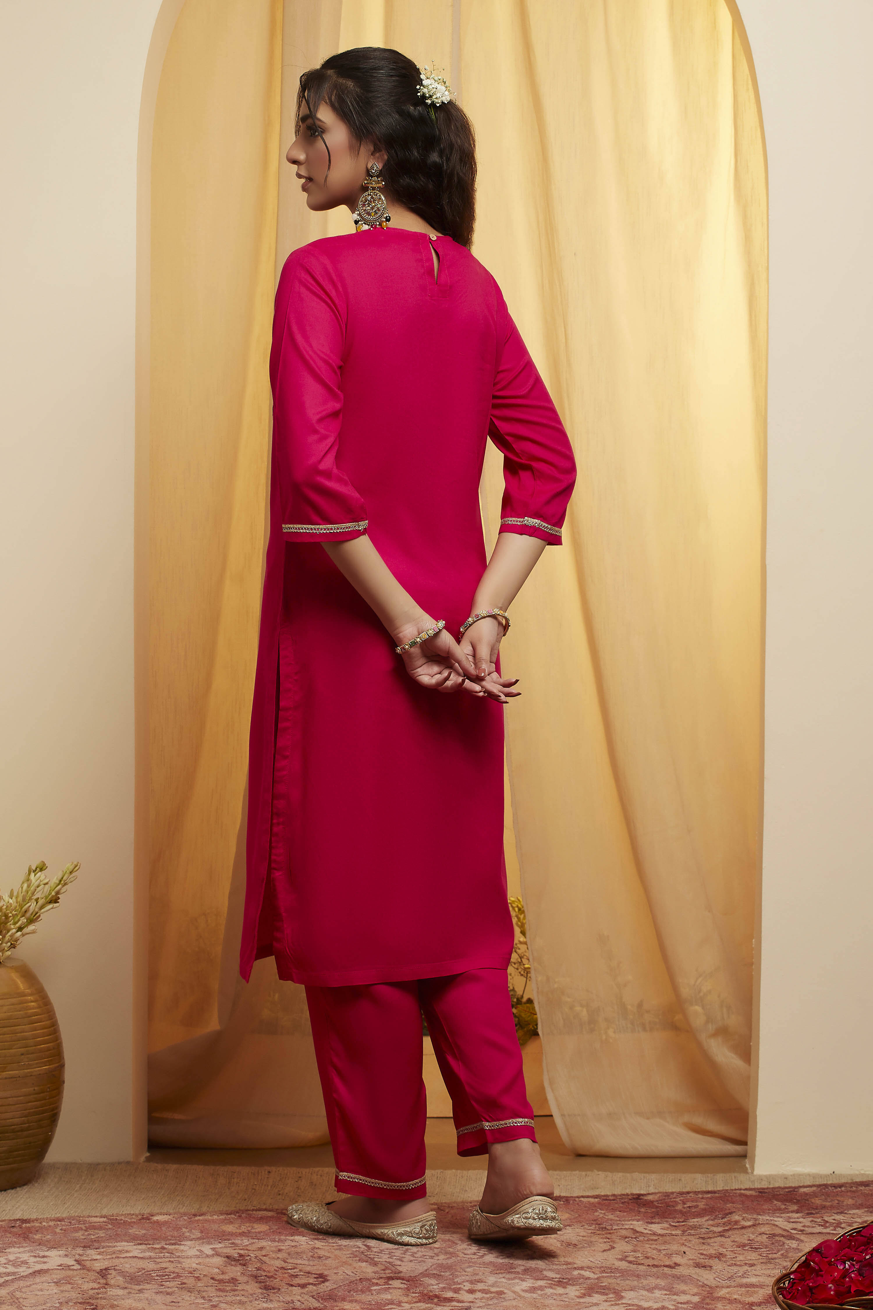 Fuschia Viscose Rayon Straight Suit Set image number 5