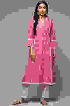 Pink Cotton Straight Embroidered Kurta image number 0