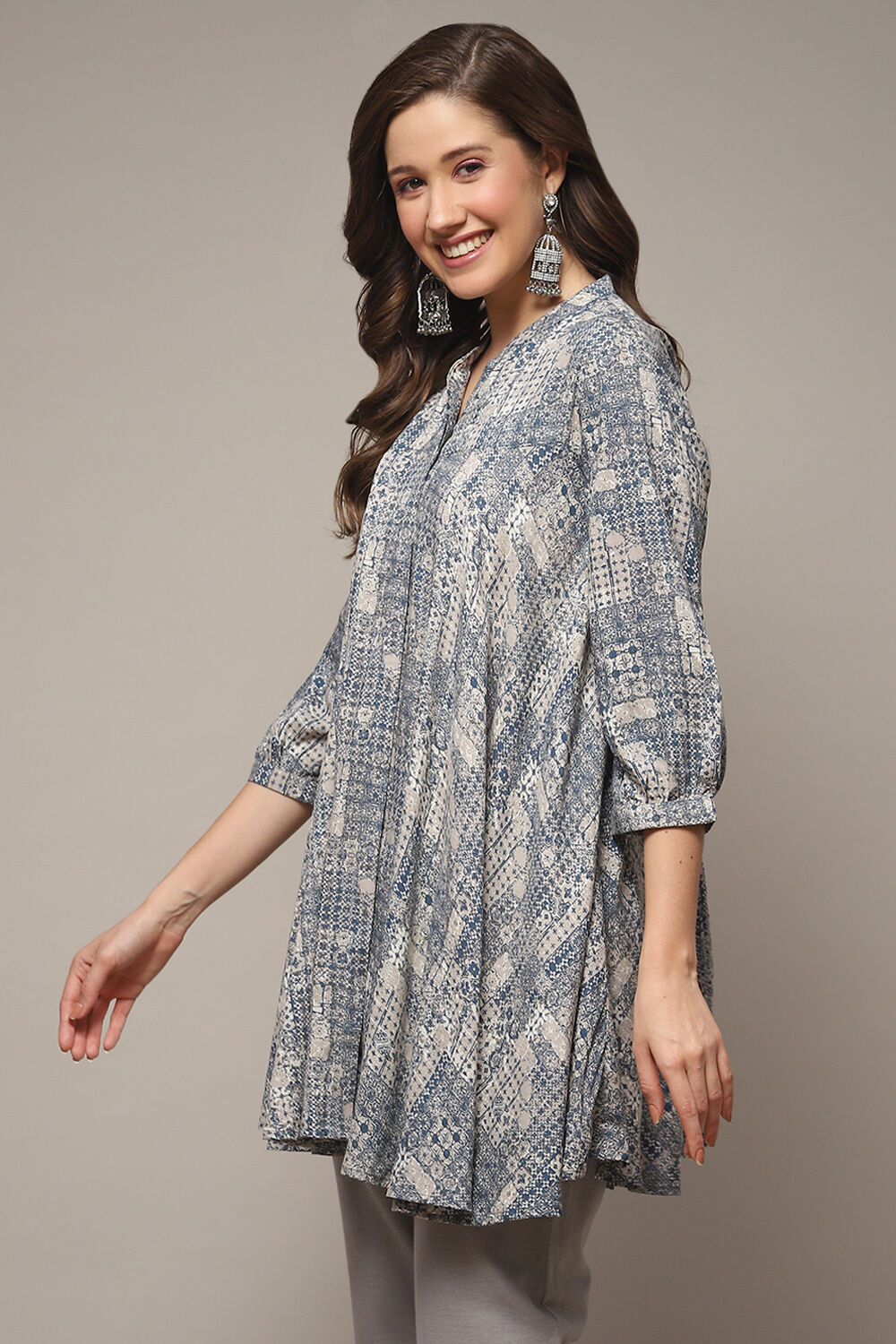 Navy LIVA Printed Kurti image number 3