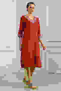 Red Solid Straight Kurta image number 4