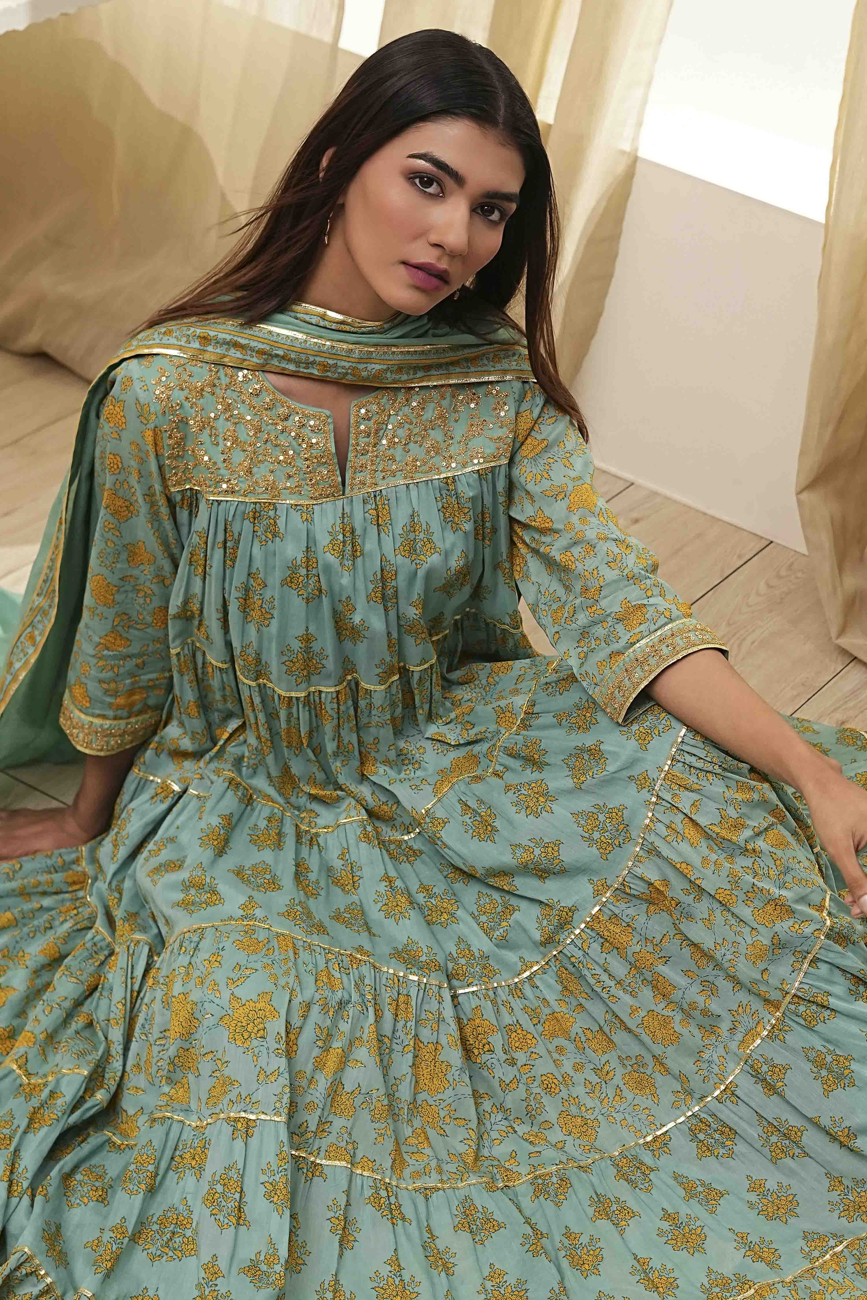 Off-White and Pink Cotton Floral Tiered Suit Set image number 8