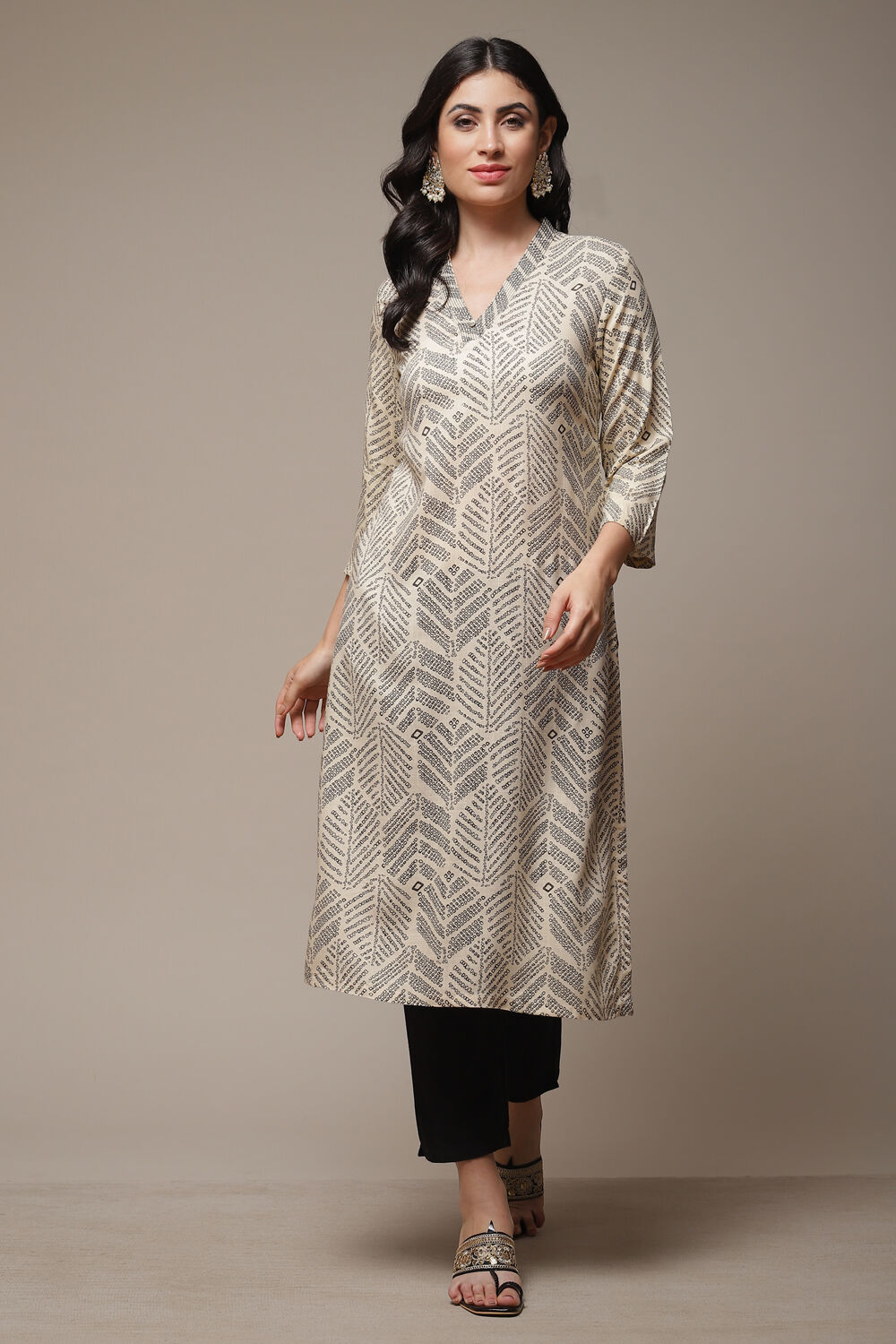 Beige LIVA Straight Printed Kurta image number 1