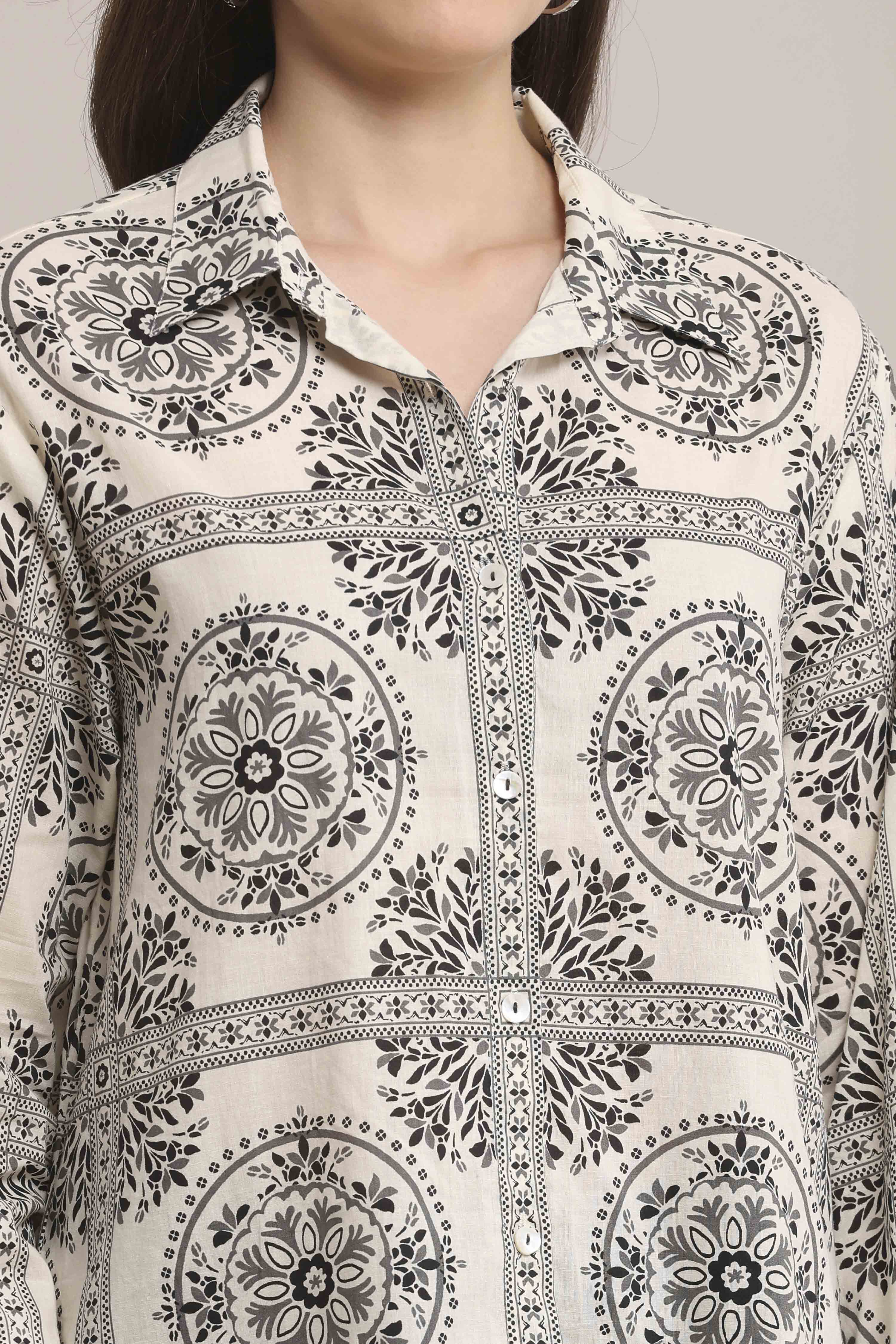 Black Cotton Printed Straight Shirt image number 1