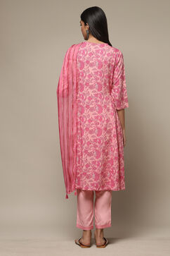 Pink Rayon Gathered Kurta Pants Suit Set image number 2