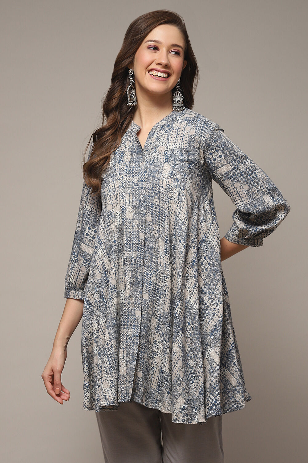 Navy LIVA Printed Kurti image number 1