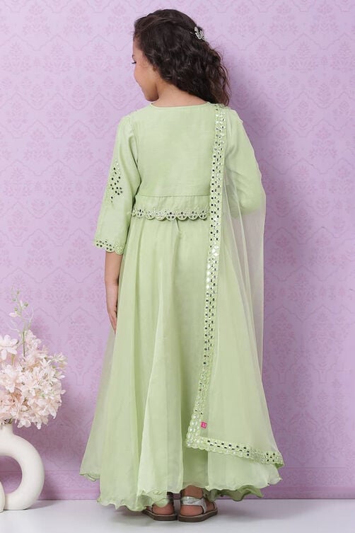 Green Modal Blend Straight Embroidered Suit Set image number 4